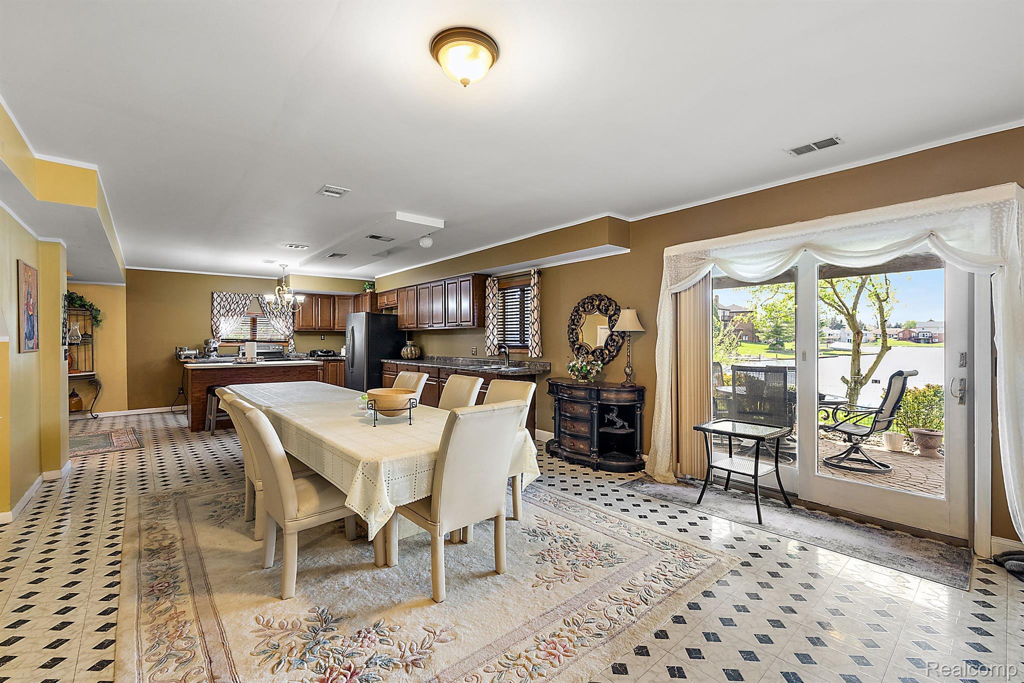 51299 SANDSHORES Drive