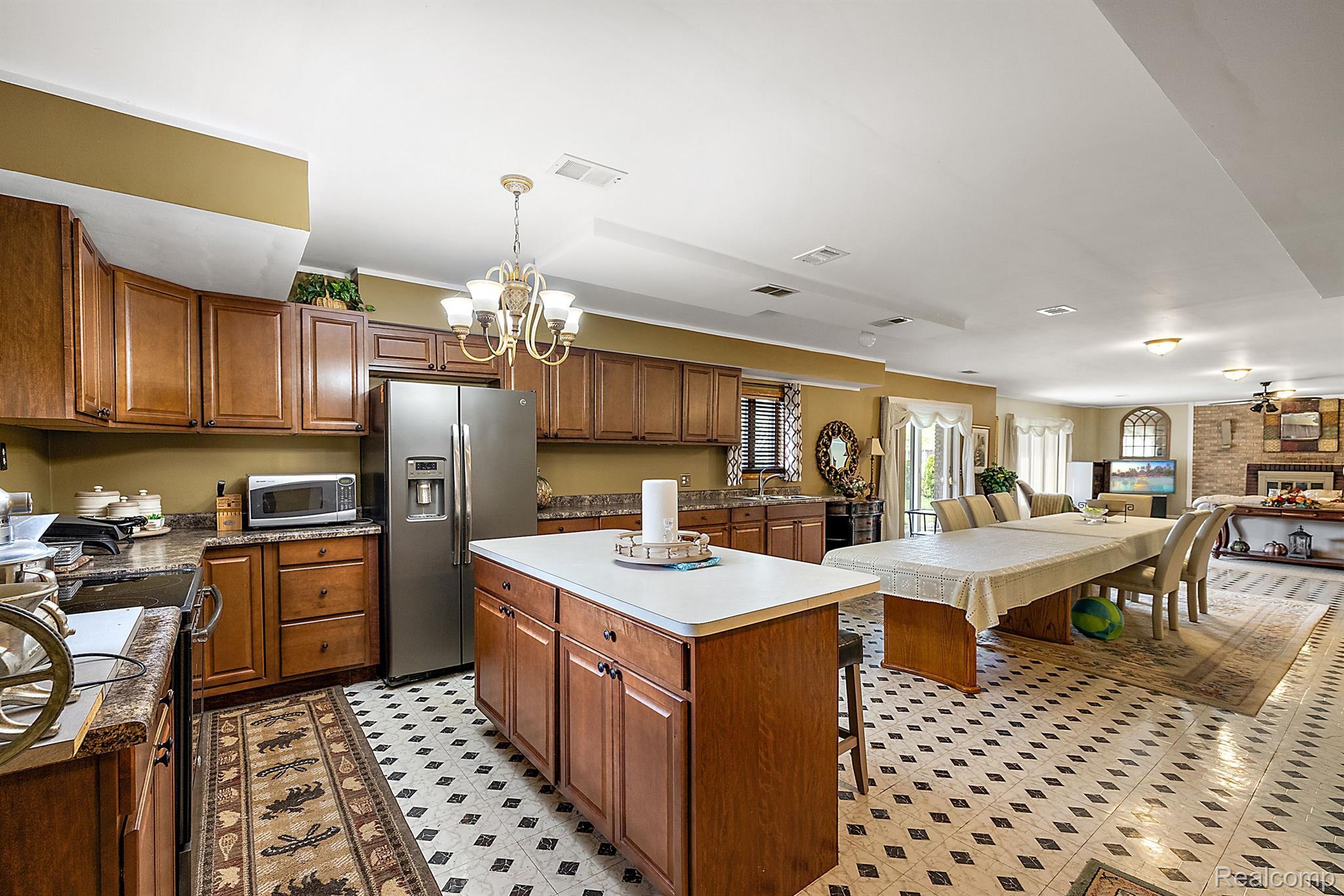 51299 SANDSHORES Drive