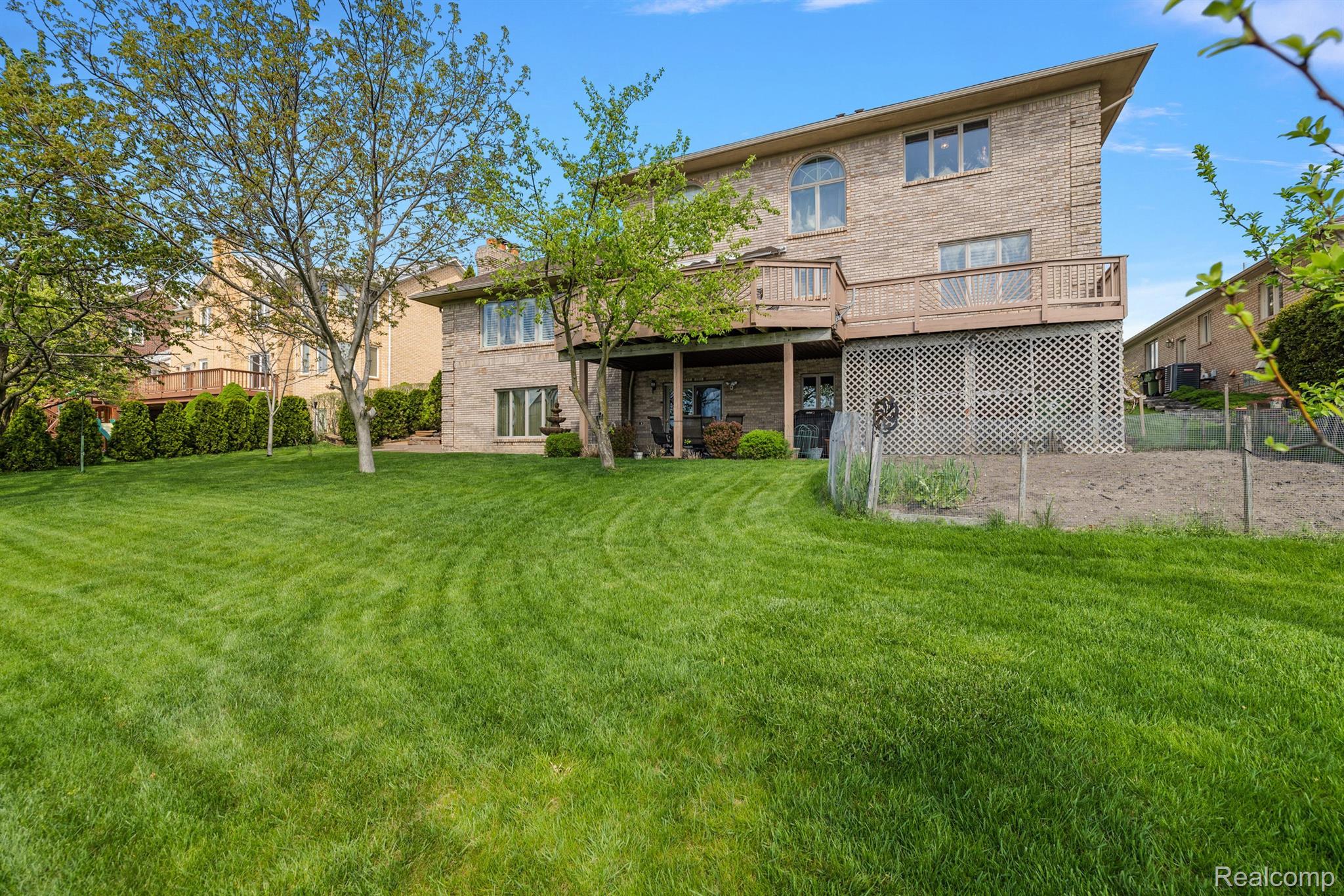 51299 SANDSHORES Drive