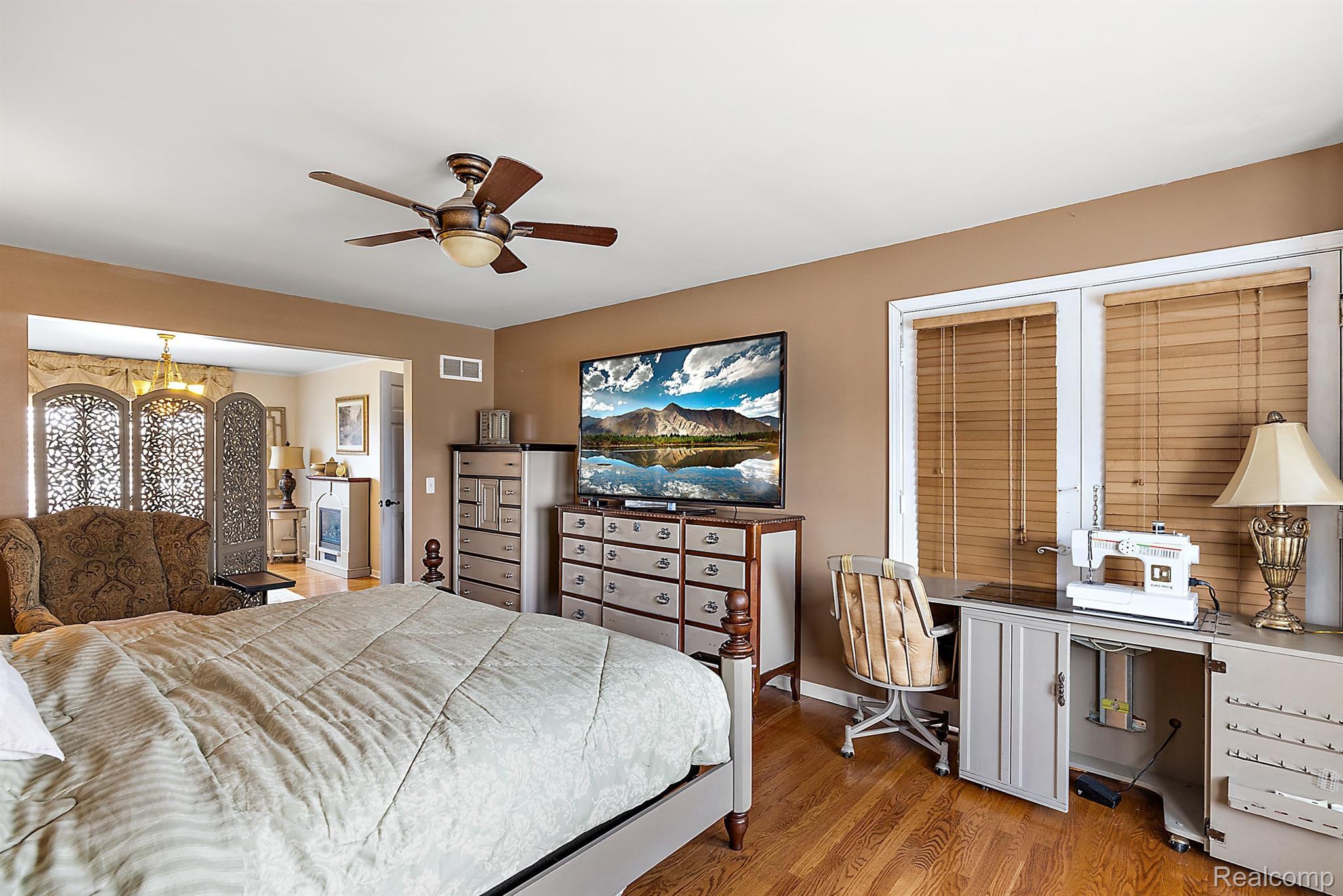 51299 SANDSHORES Drive