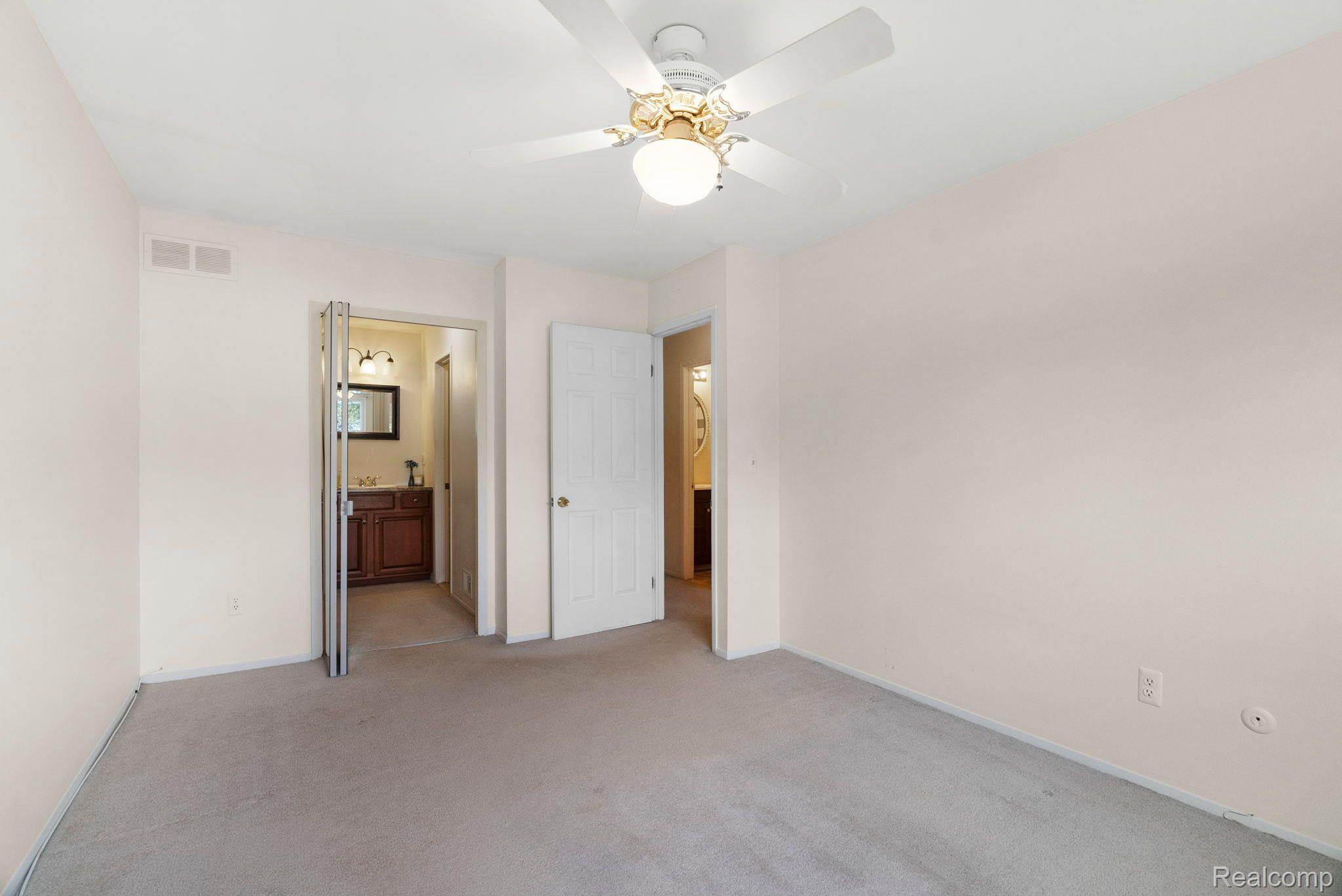 131 STRATFORD Lane