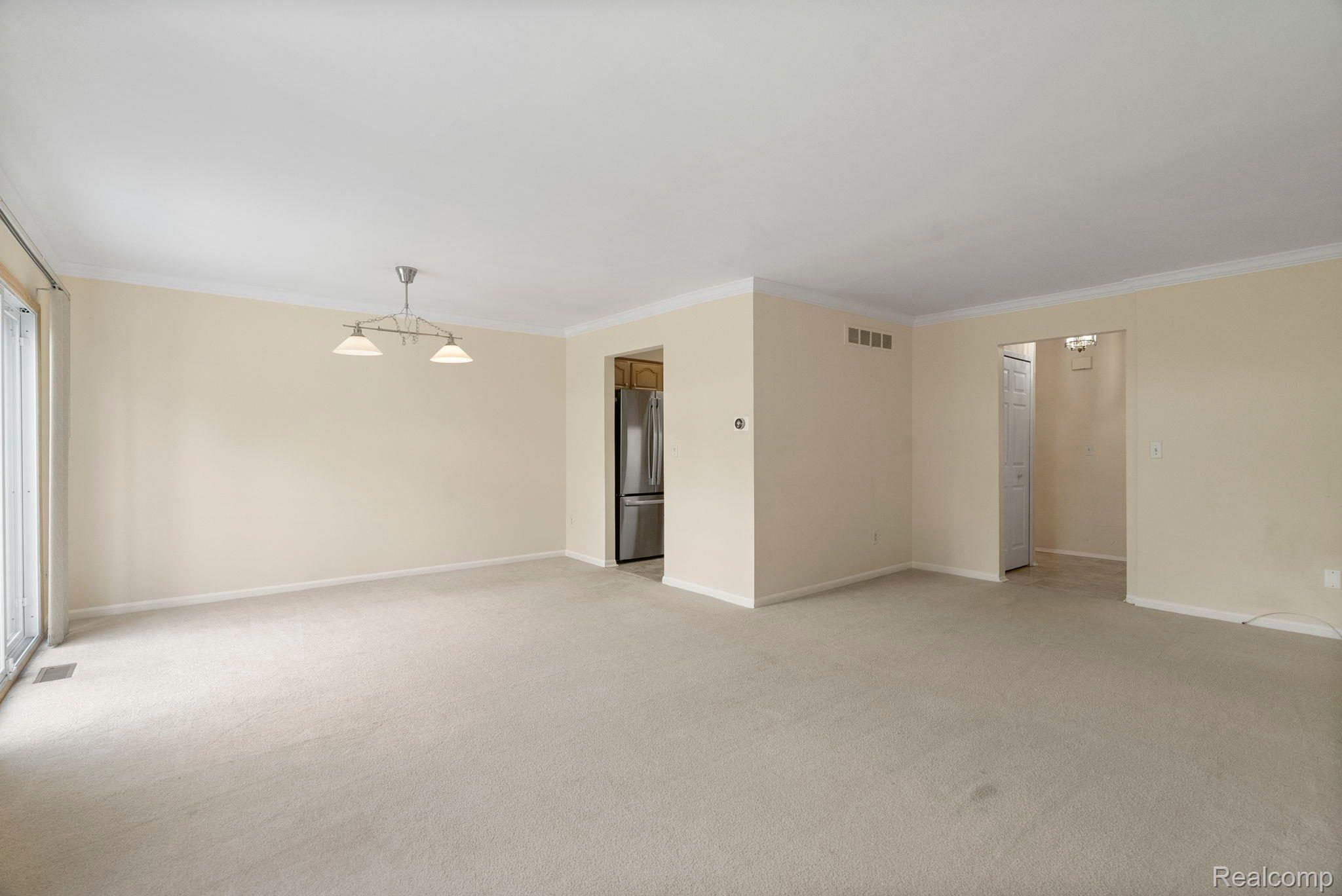 131 STRATFORD Lane
