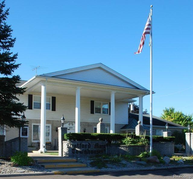 131 STRATFORD Lane