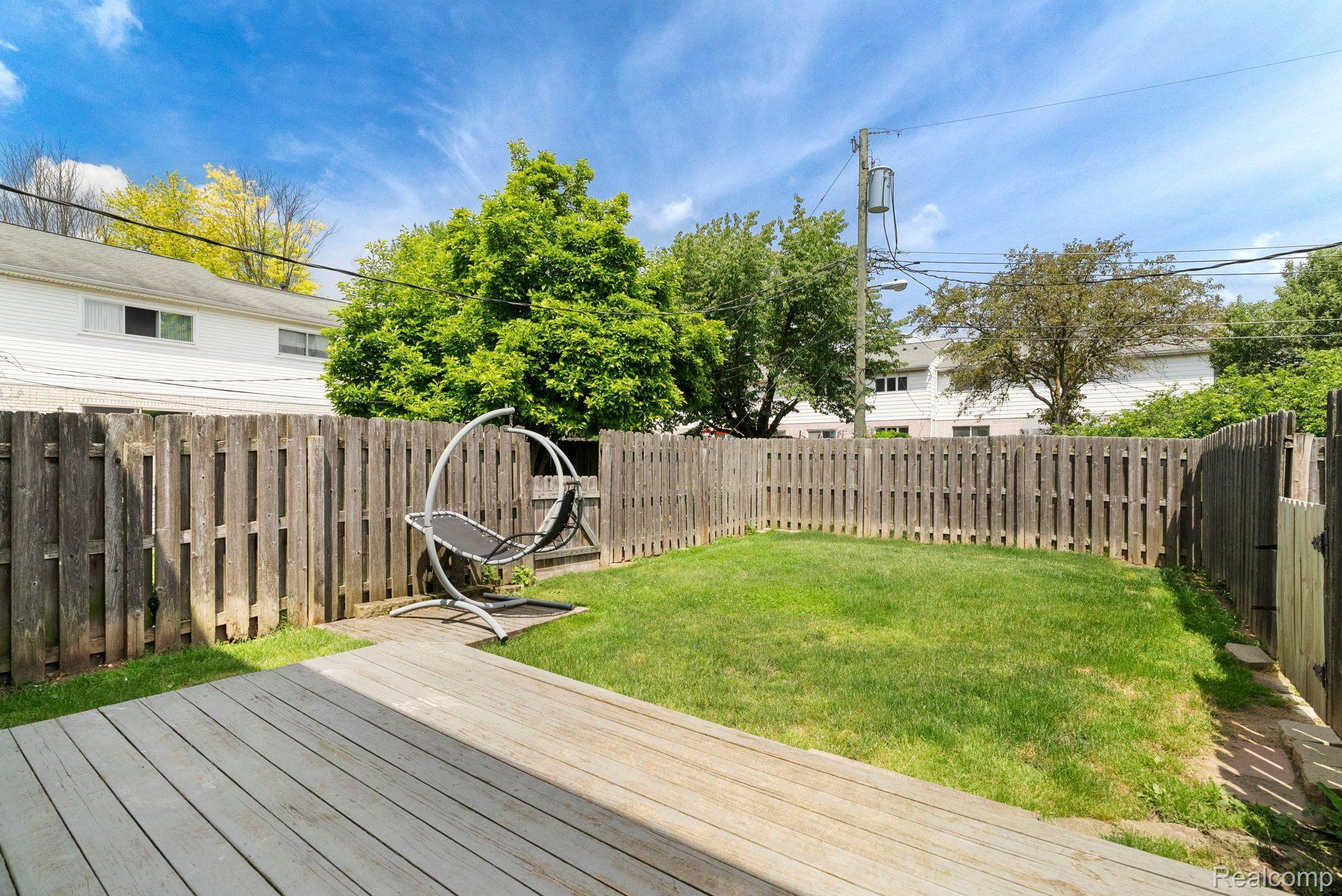 131 STRATFORD Lane