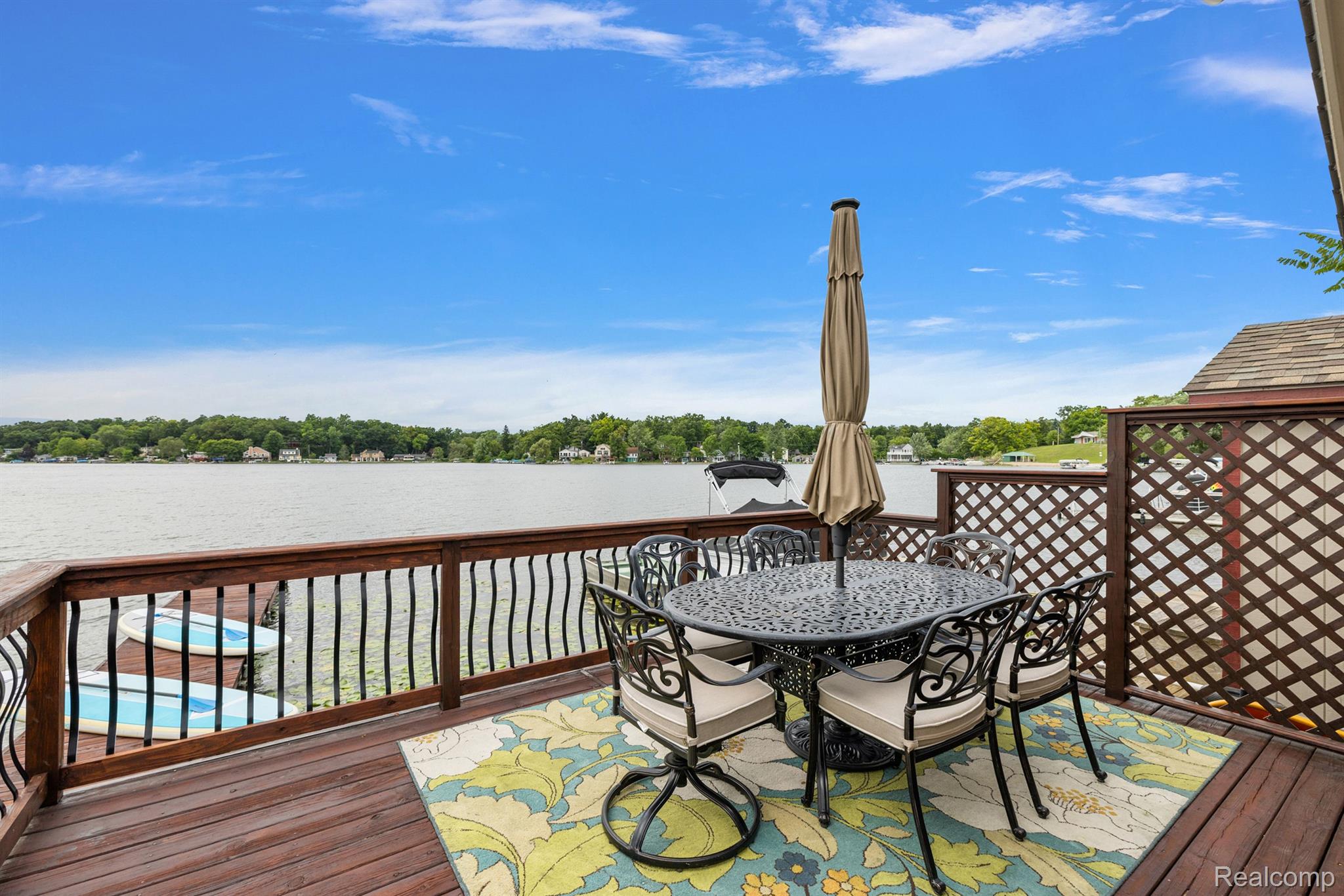 927 S LONG LAKE Boulevard