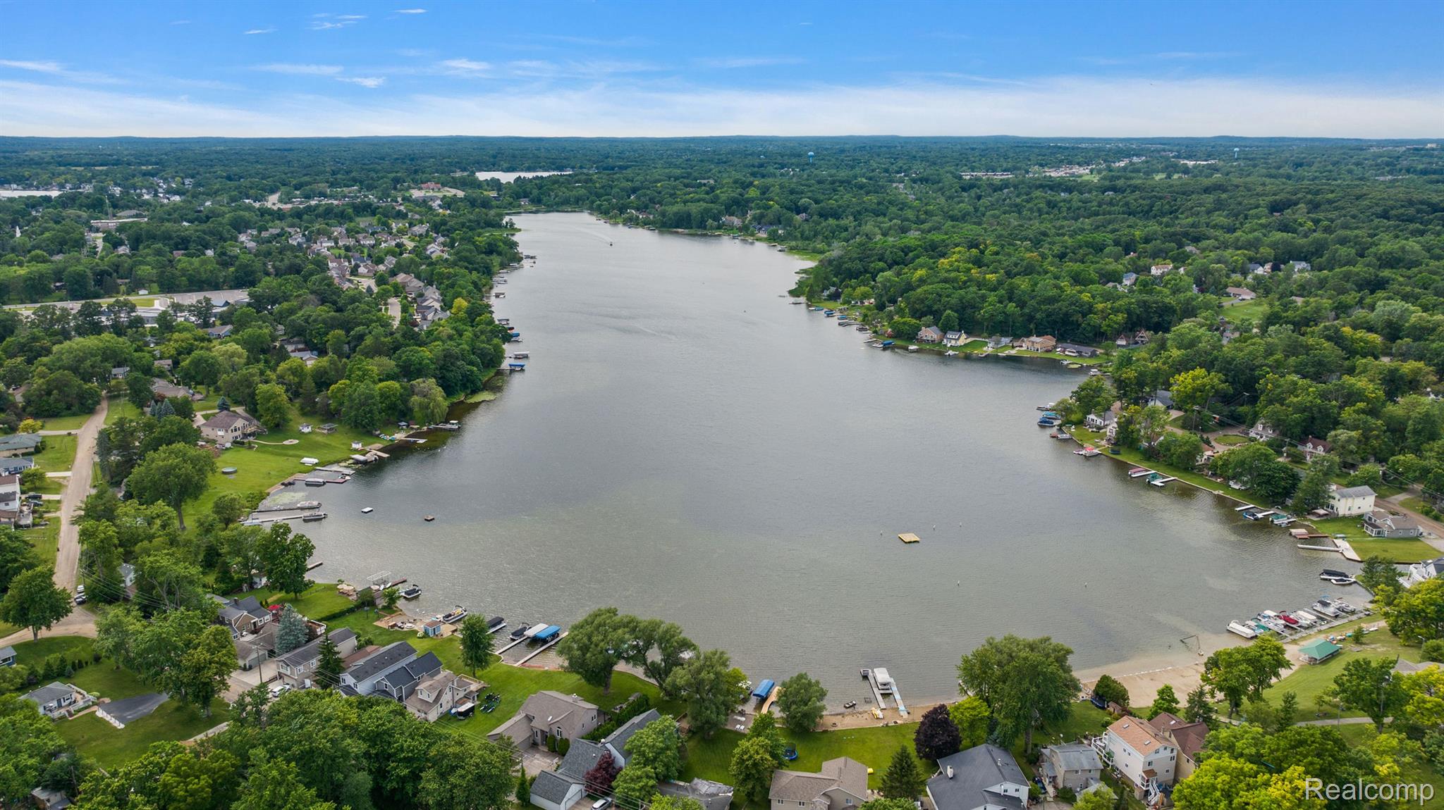 927 S LONG LAKE Boulevard