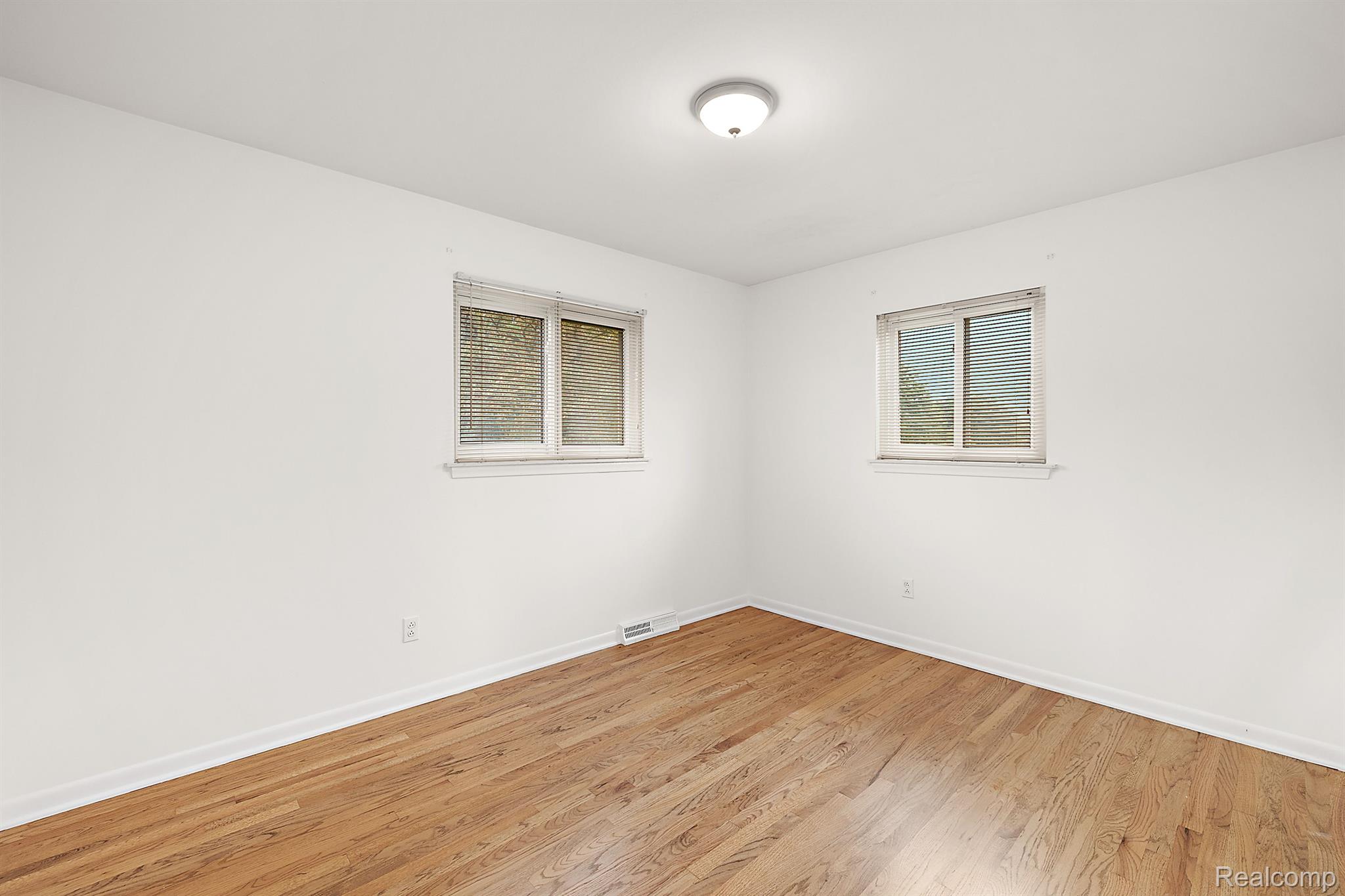 60 E SQUARE LAKE Road