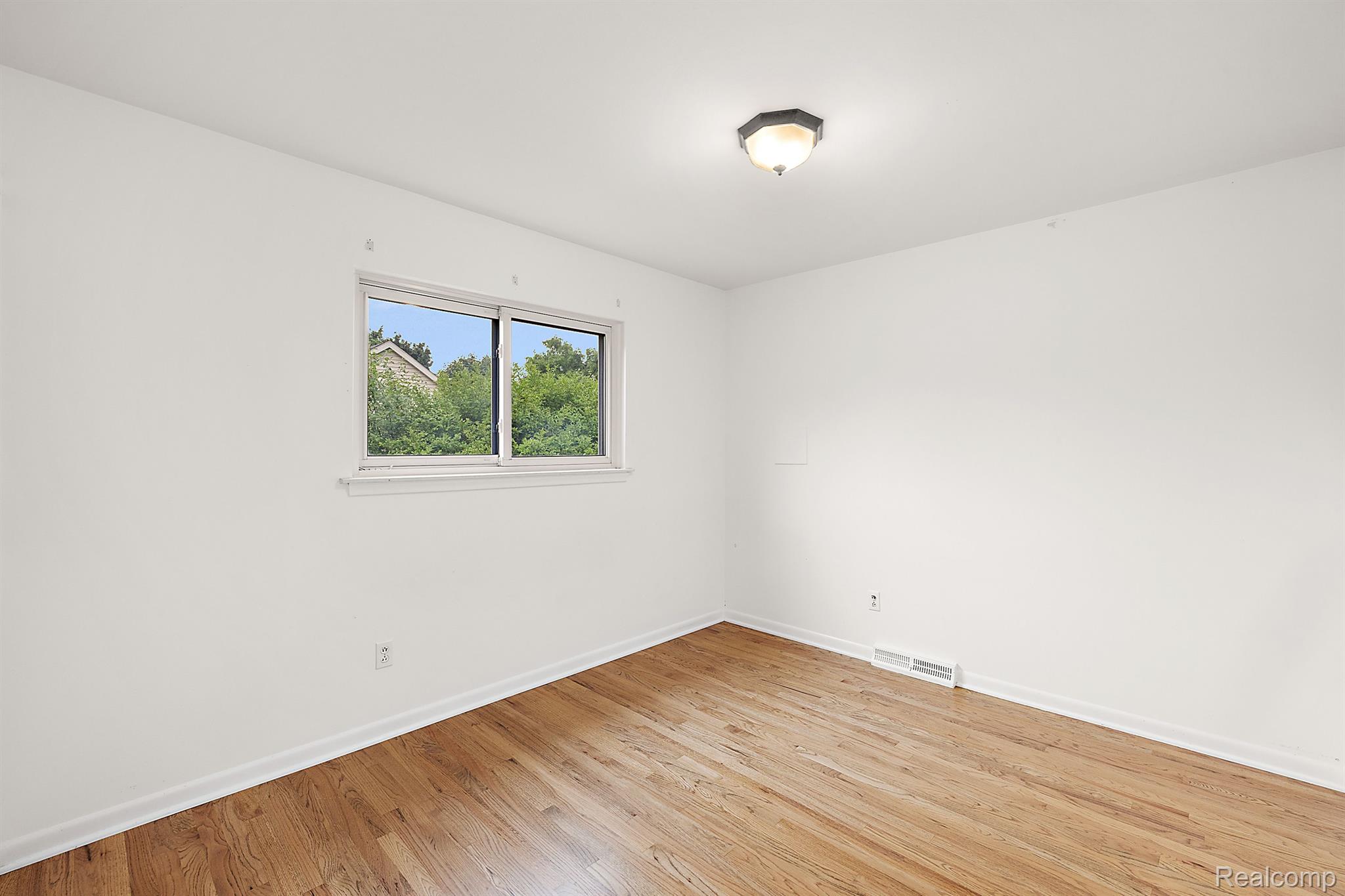 60 E SQUARE LAKE Road
