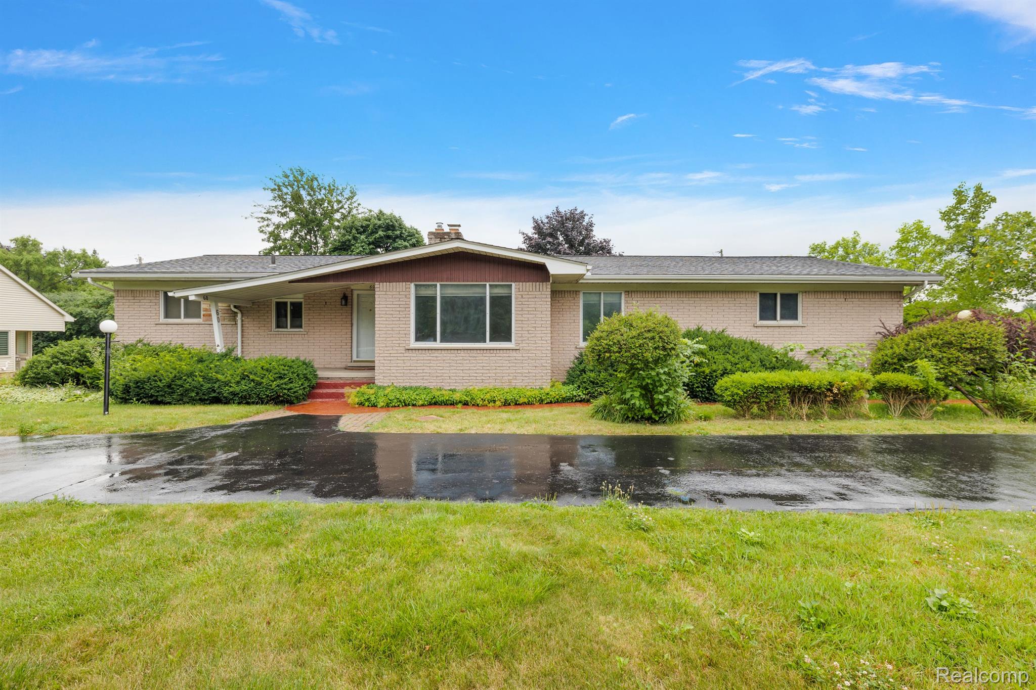 60 E SQUARE LAKE Road