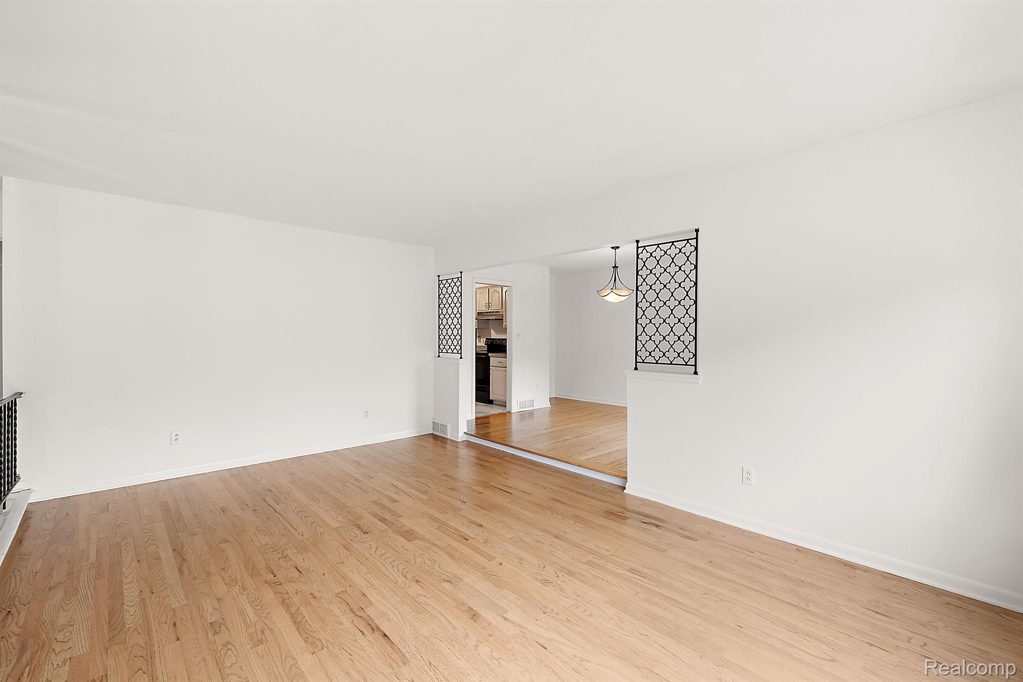 60 E SQUARE LAKE Road