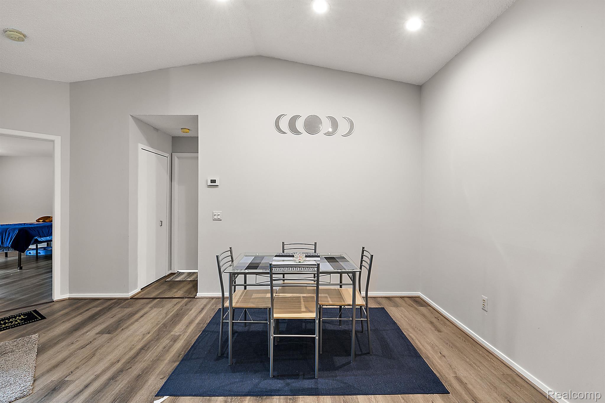 6660 RIDGEFIELD Circle Unit #204