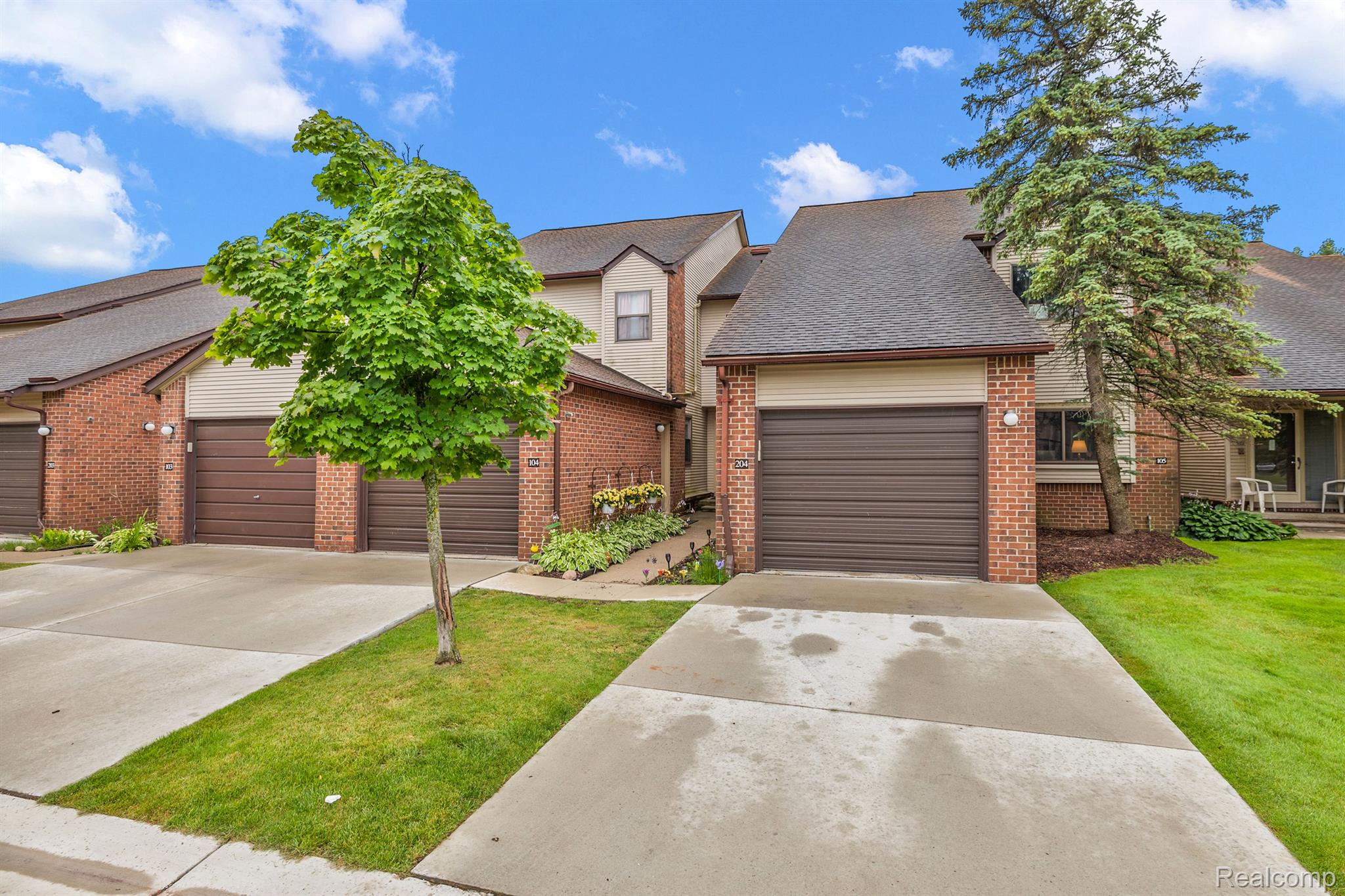 6660 RIDGEFIELD Circle Unit #204