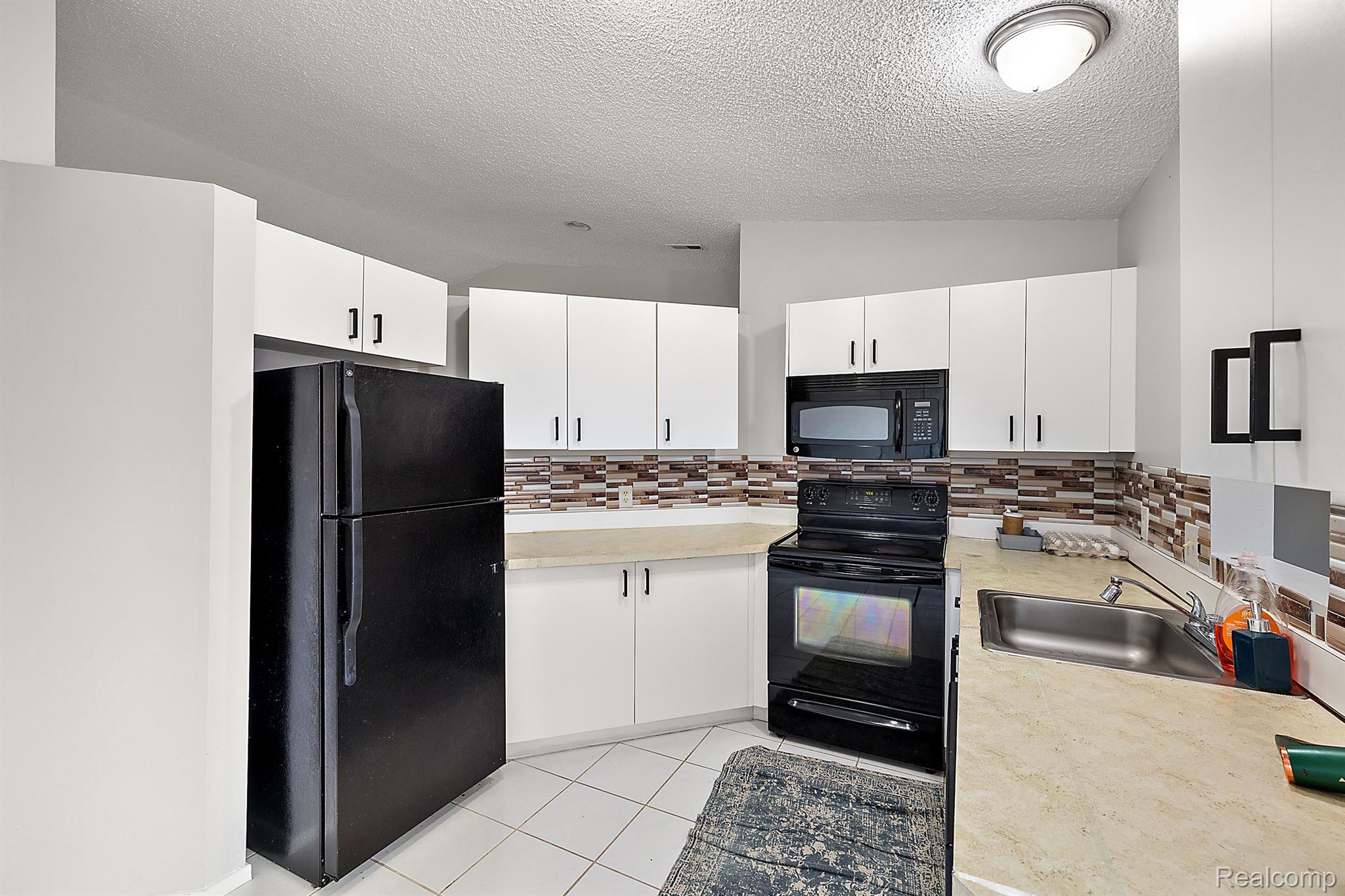 6660 RIDGEFIELD Circle Unit #204