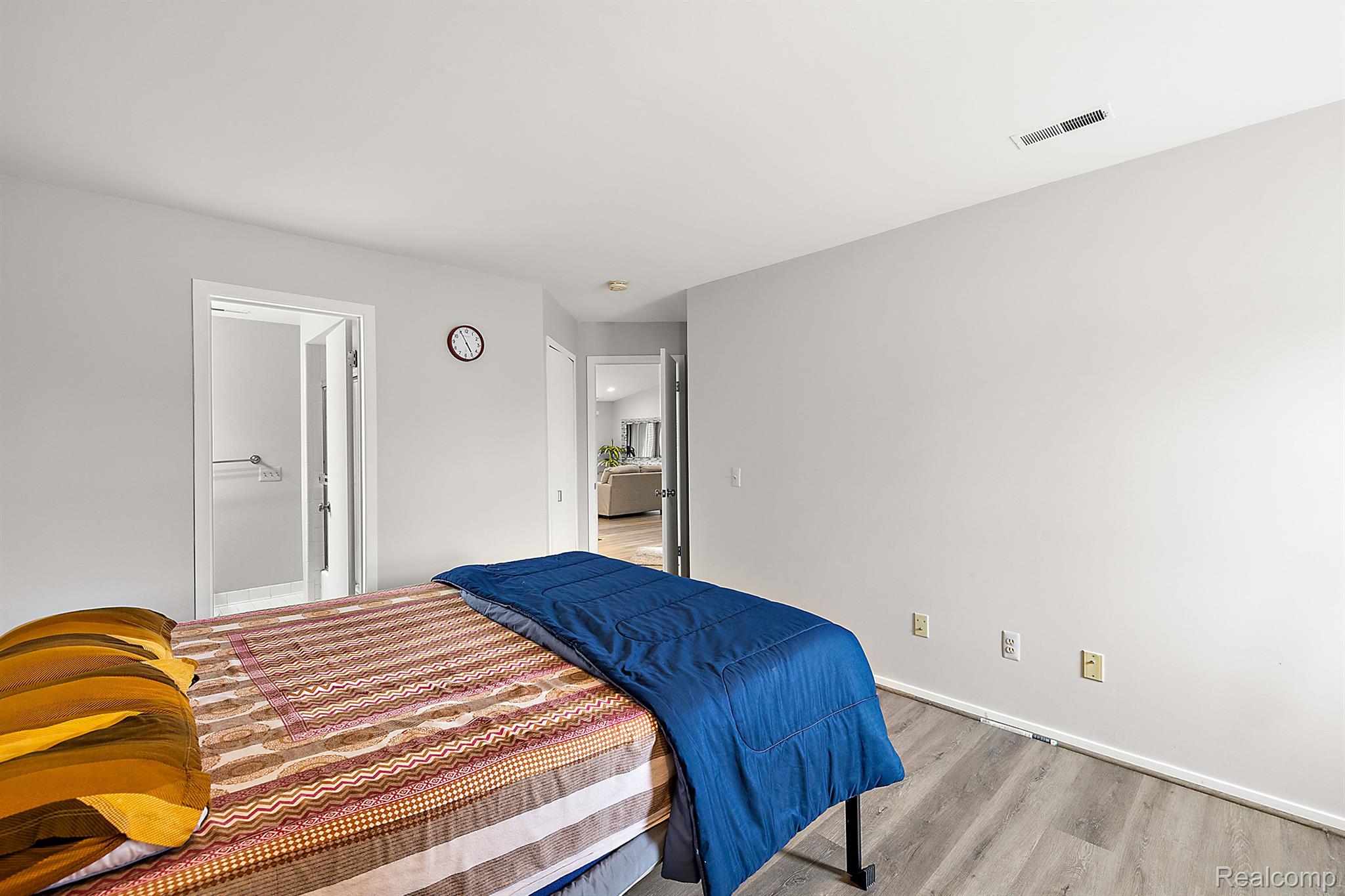 6660 RIDGEFIELD Circle Unit #204