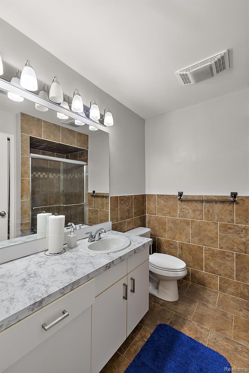 6660 RIDGEFIELD Circle Unit #204