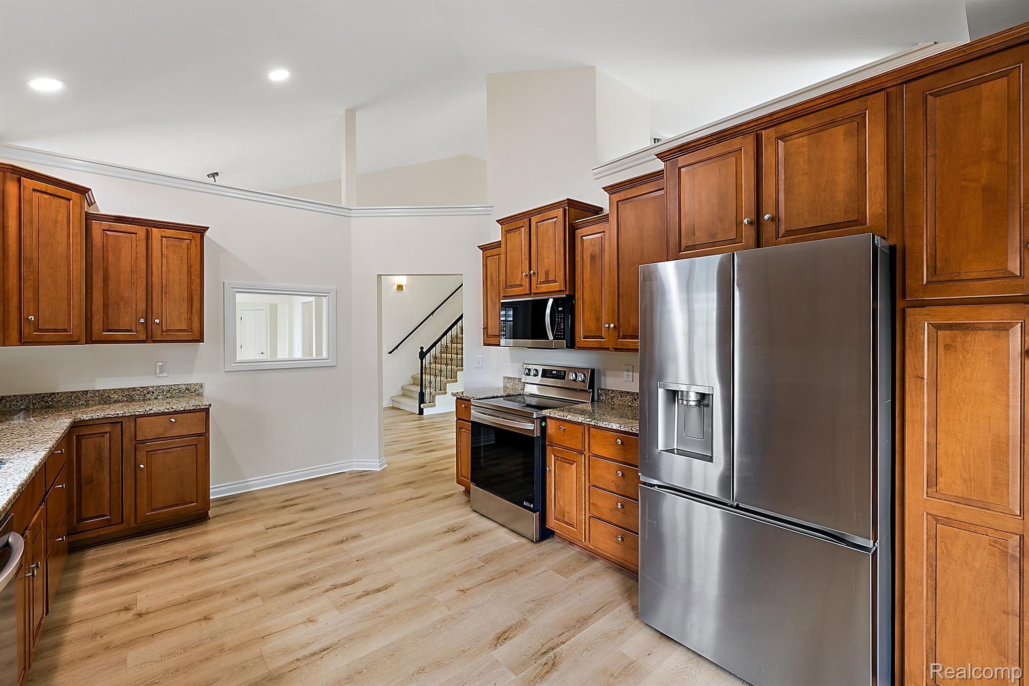633 MOUNTAIN Circle