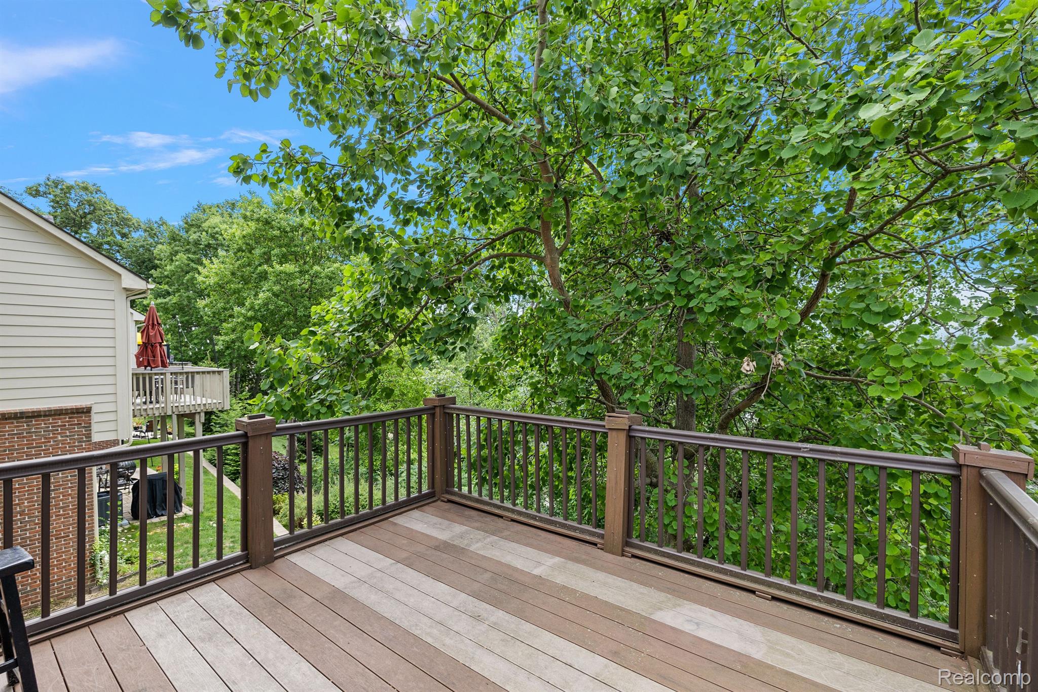 633 MOUNTAIN Circle