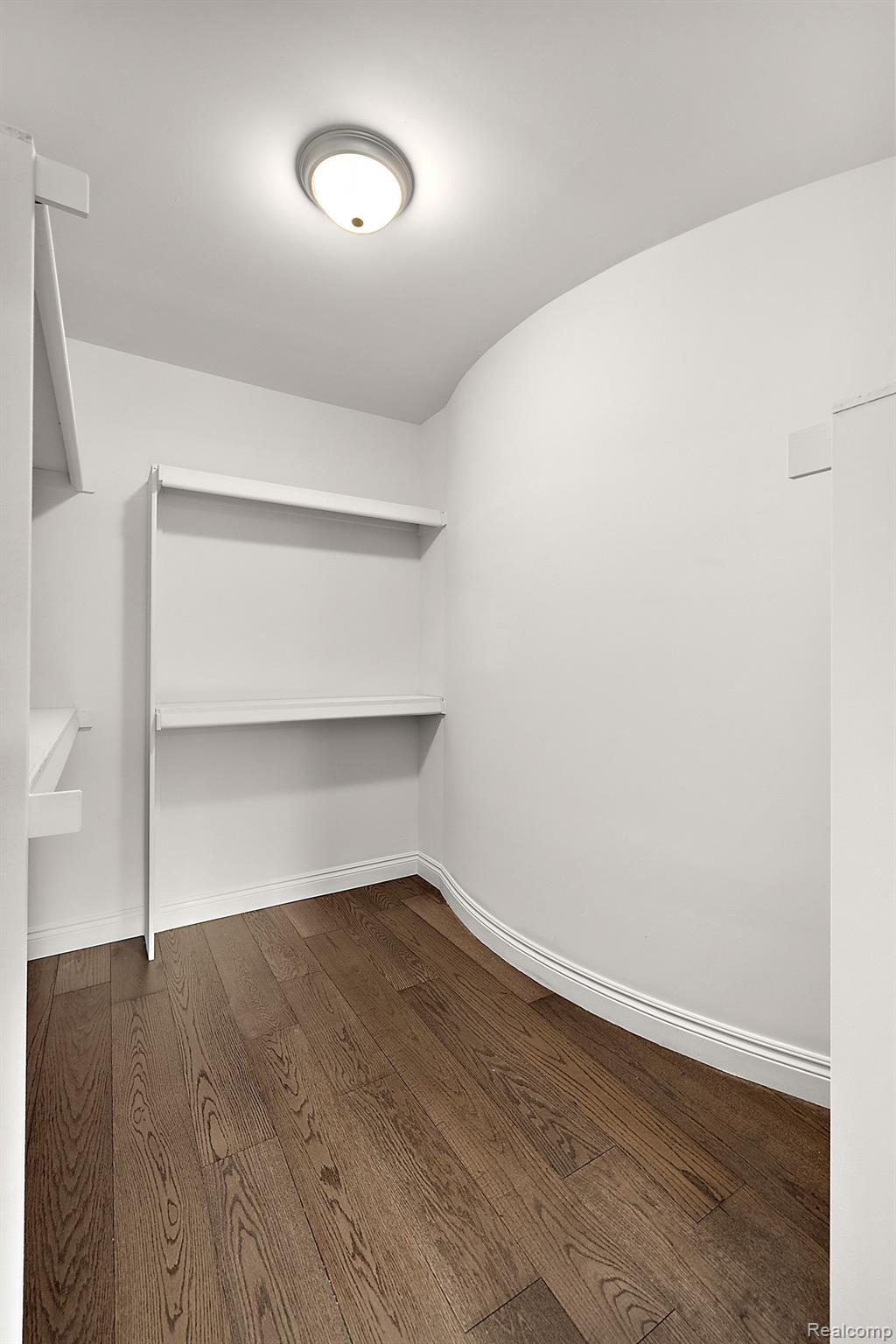 39830 DEQUINDRE Road