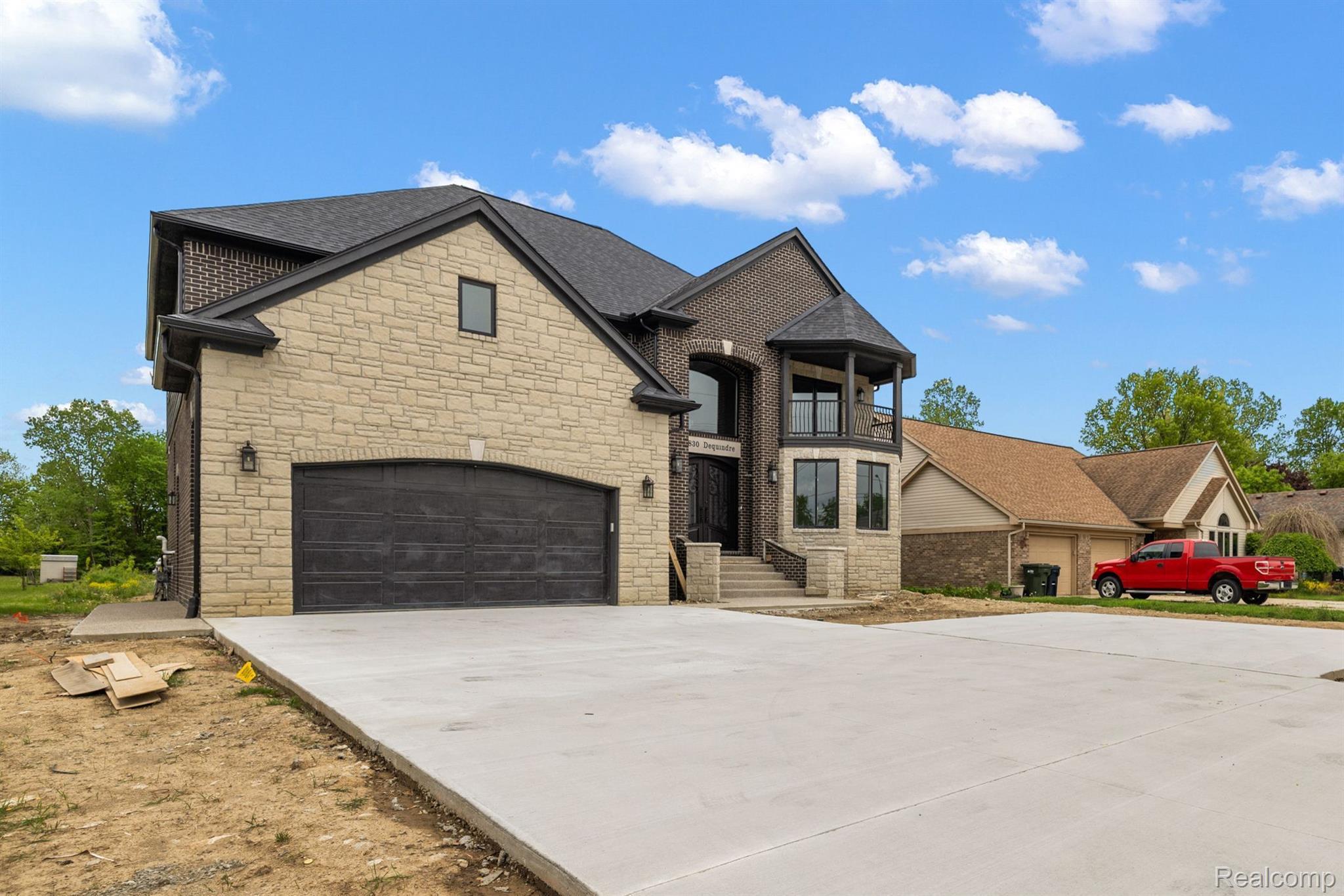 39830 DEQUINDRE Road