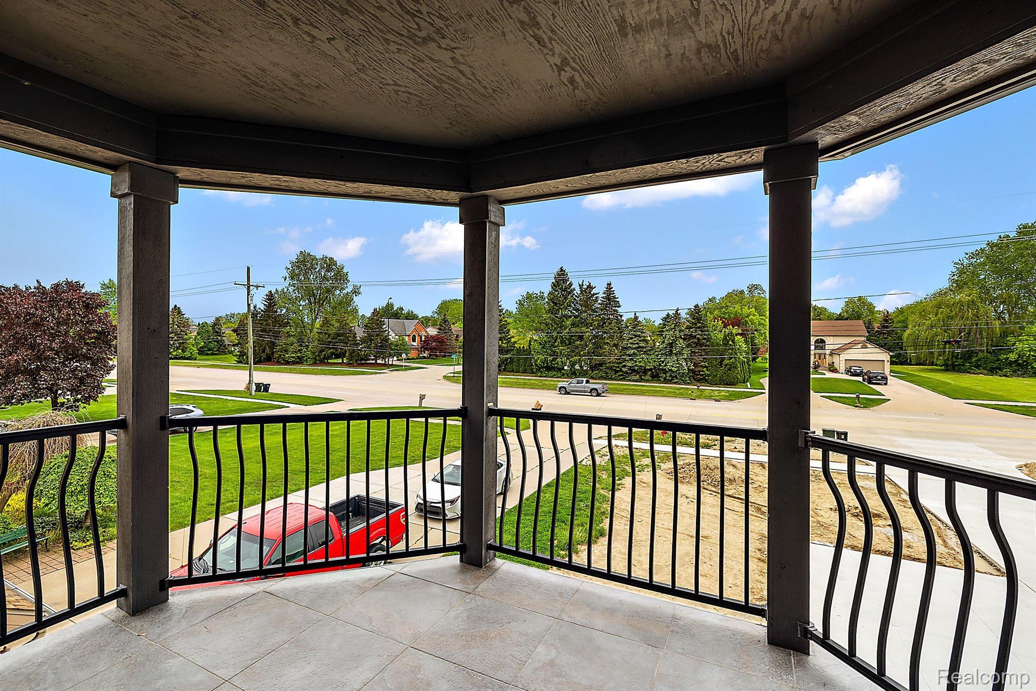 39830 DEQUINDRE Road