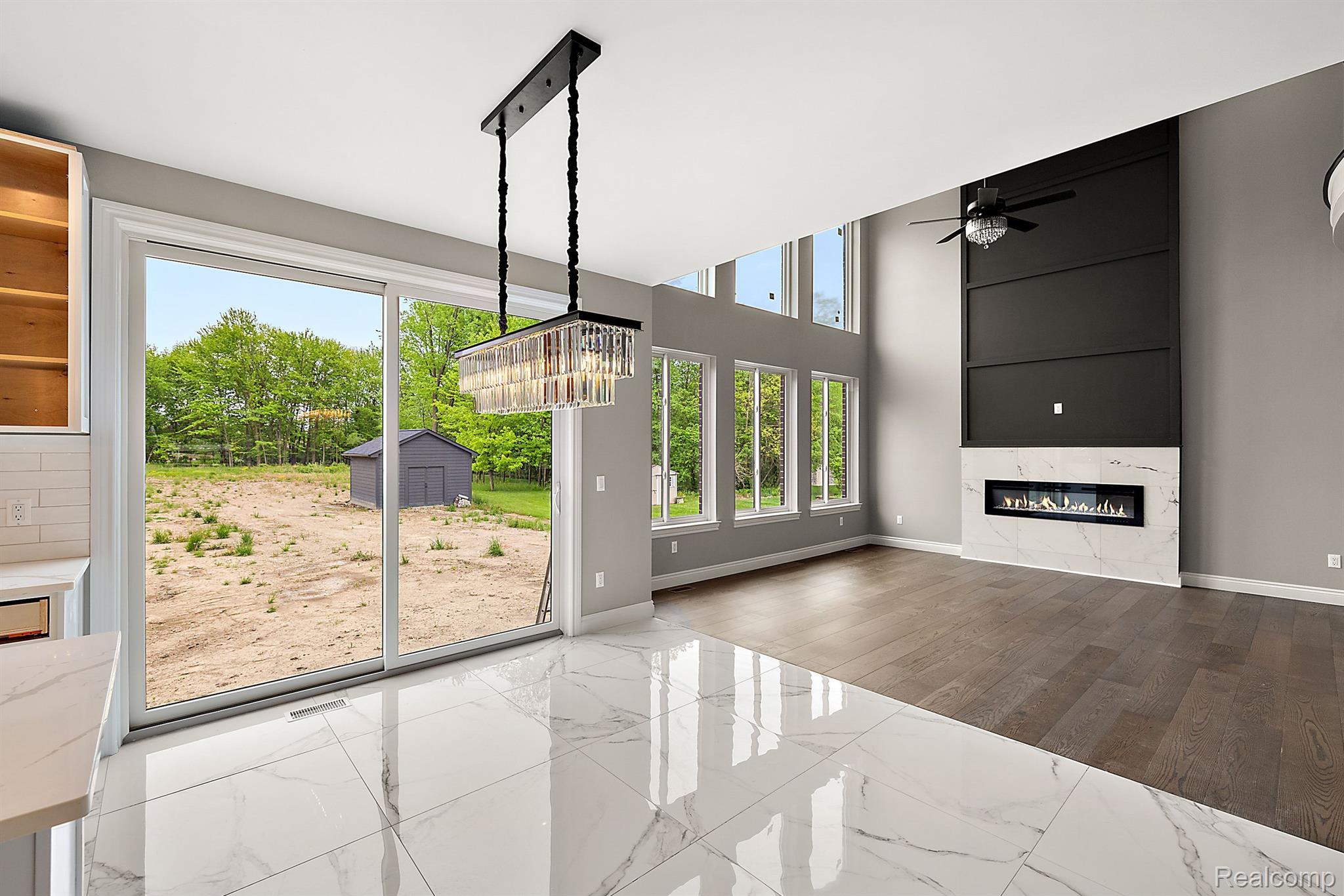 39830 DEQUINDRE Road