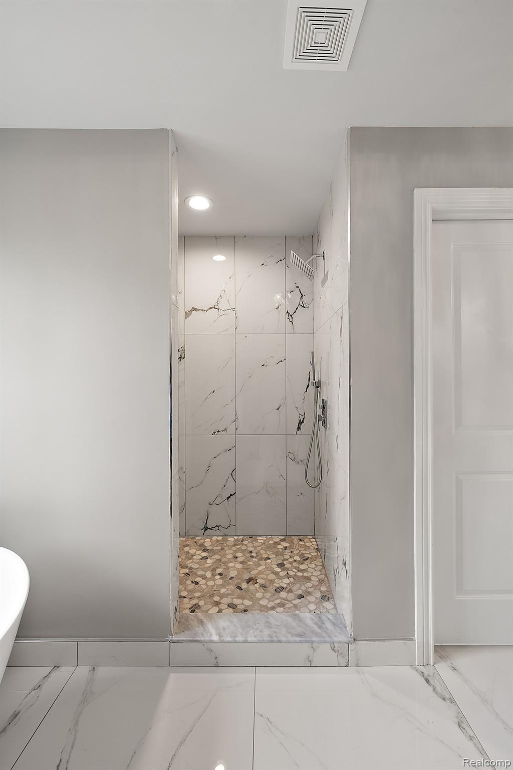 39830 DEQUINDRE Road