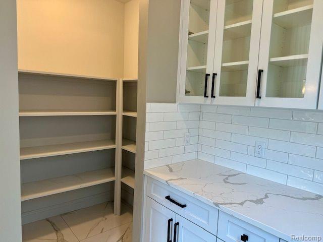 39830 DEQUINDRE Road