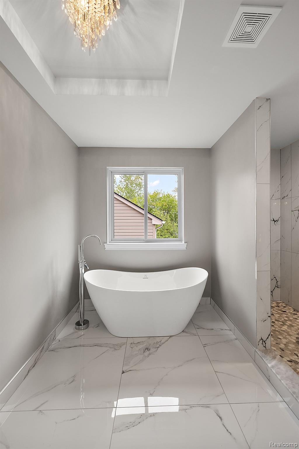 39830 DEQUINDRE Road