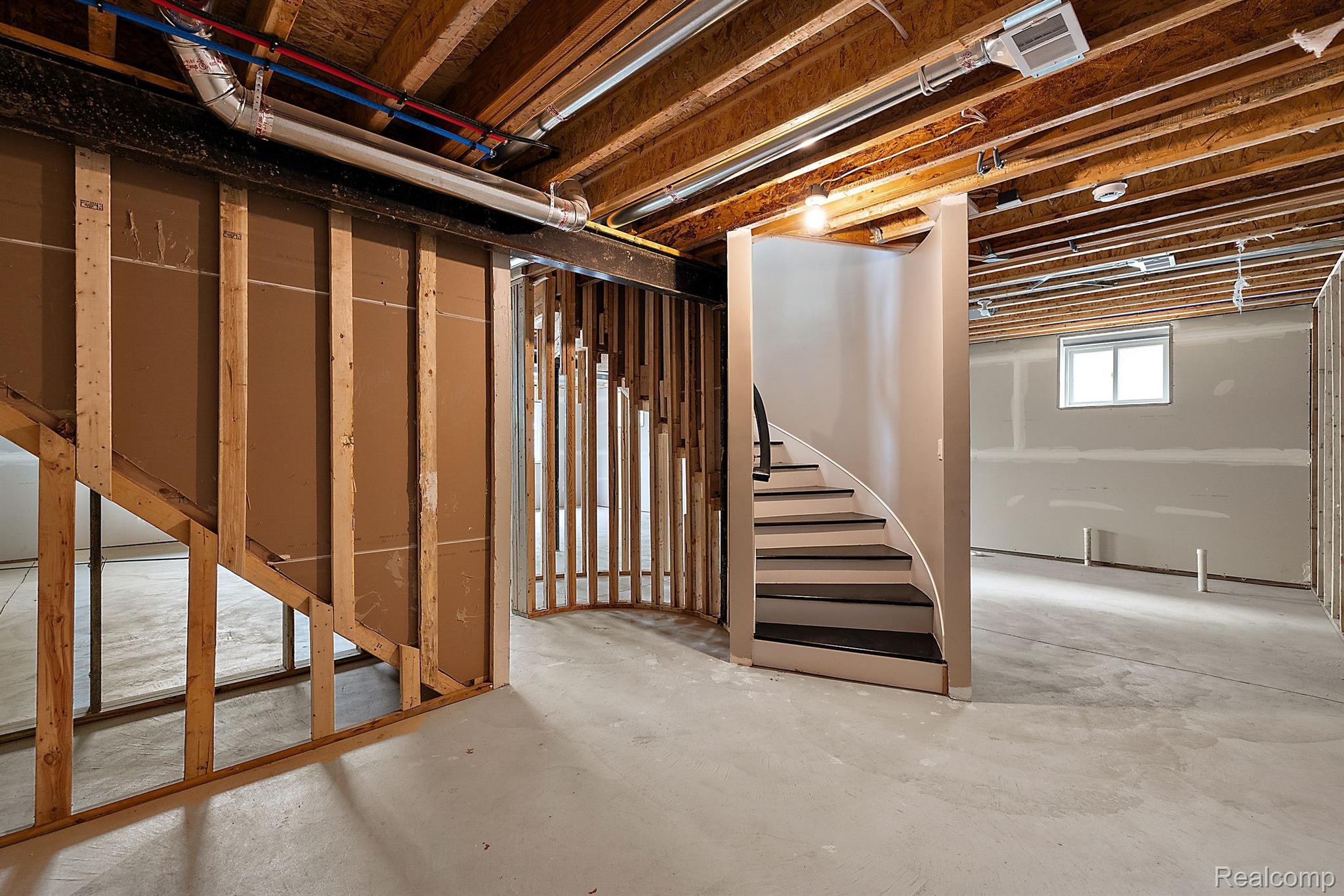 39830 DEQUINDRE Road