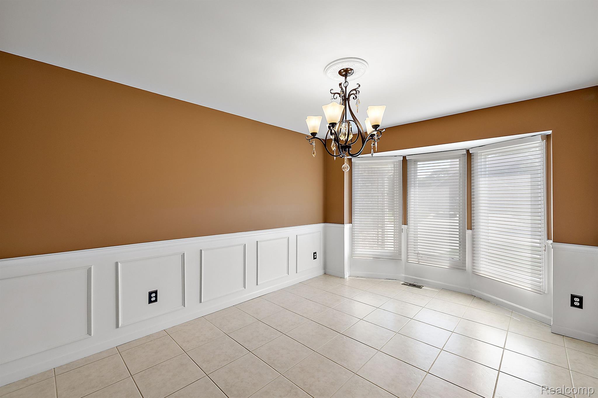 51407 MIDLAND Circle