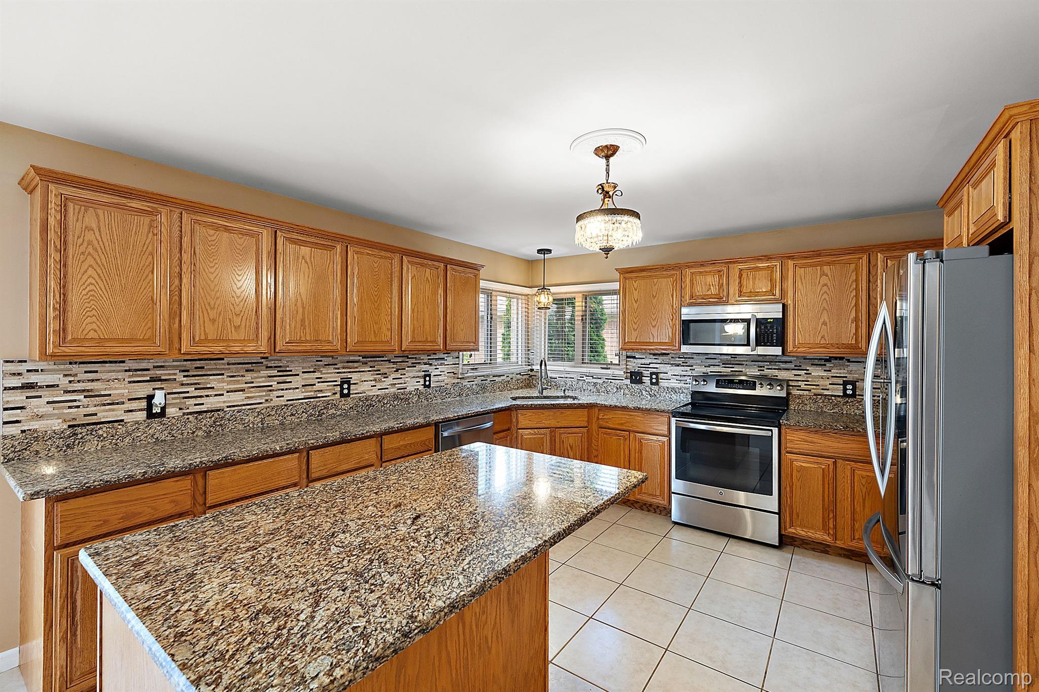 51407 MIDLAND Circle