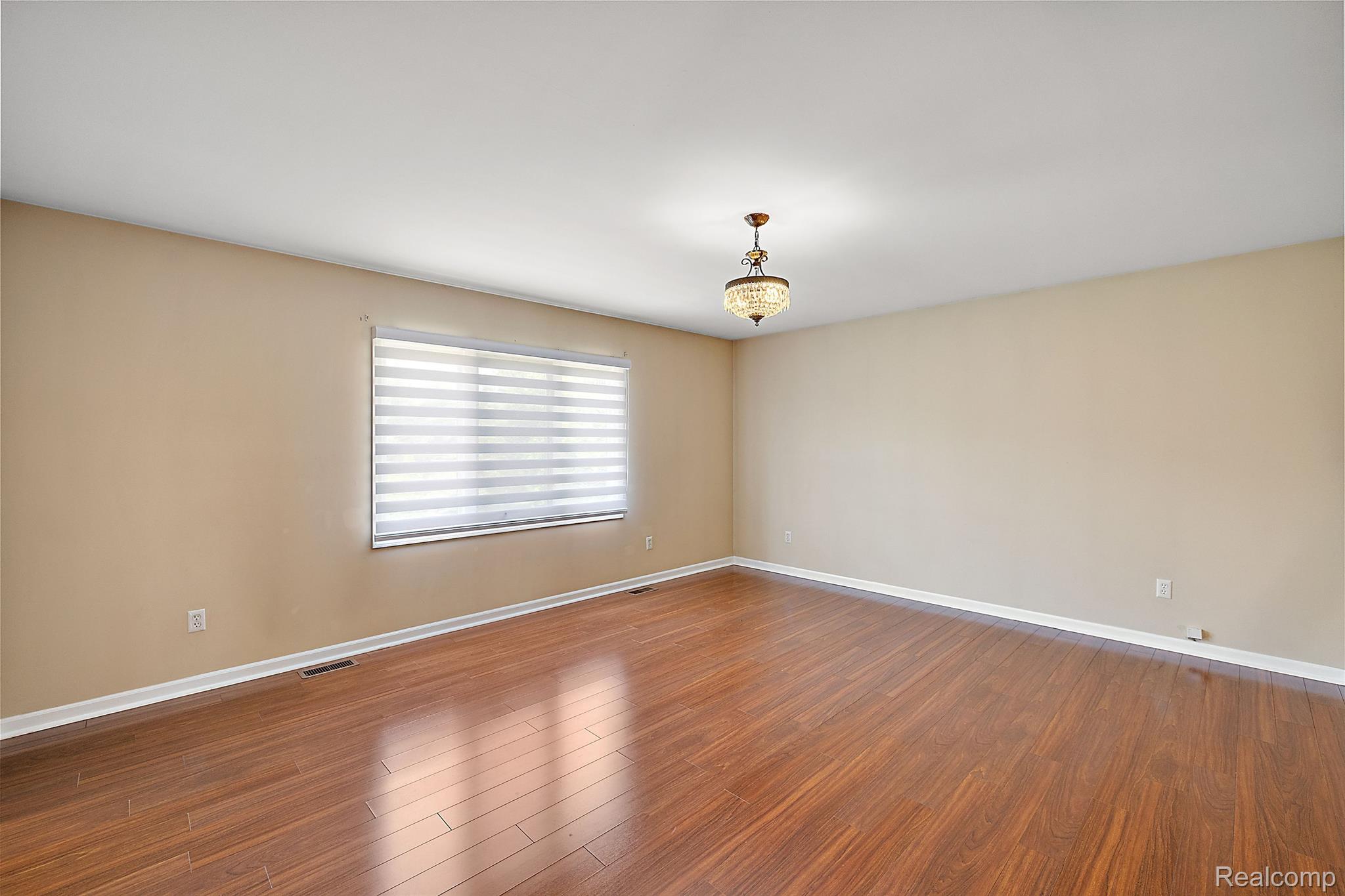 51407 MIDLAND Circle