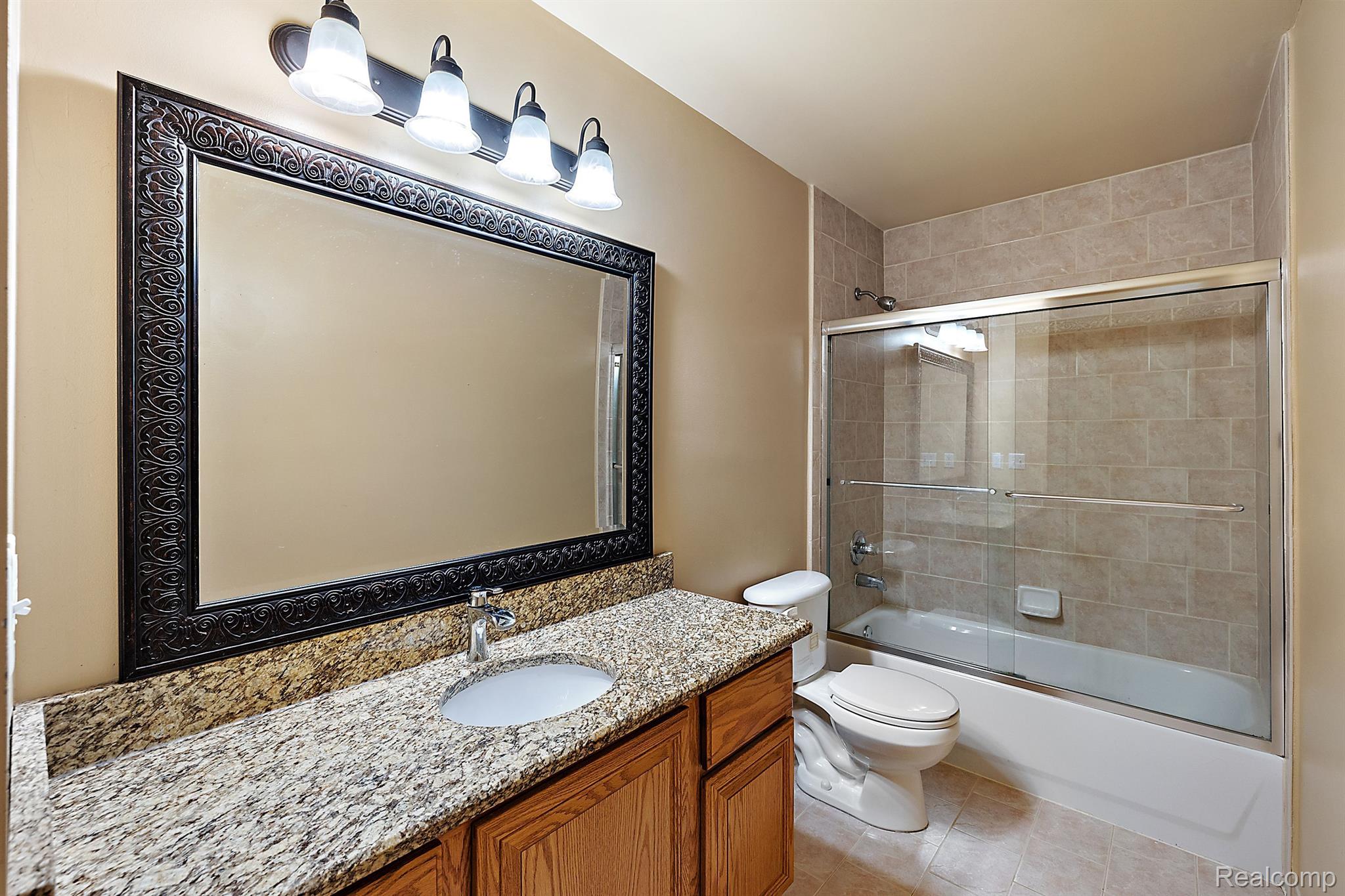 51407 MIDLAND Circle