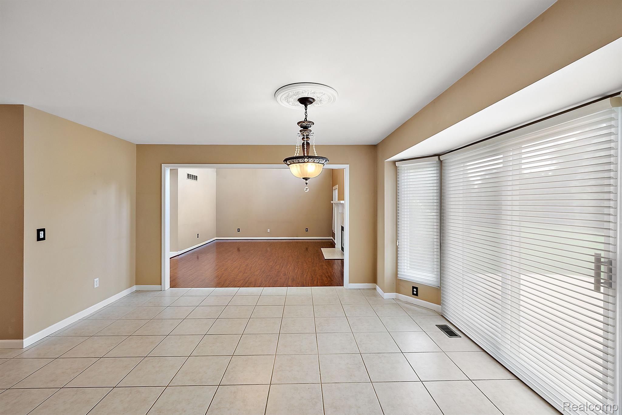 51407 MIDLAND Circle