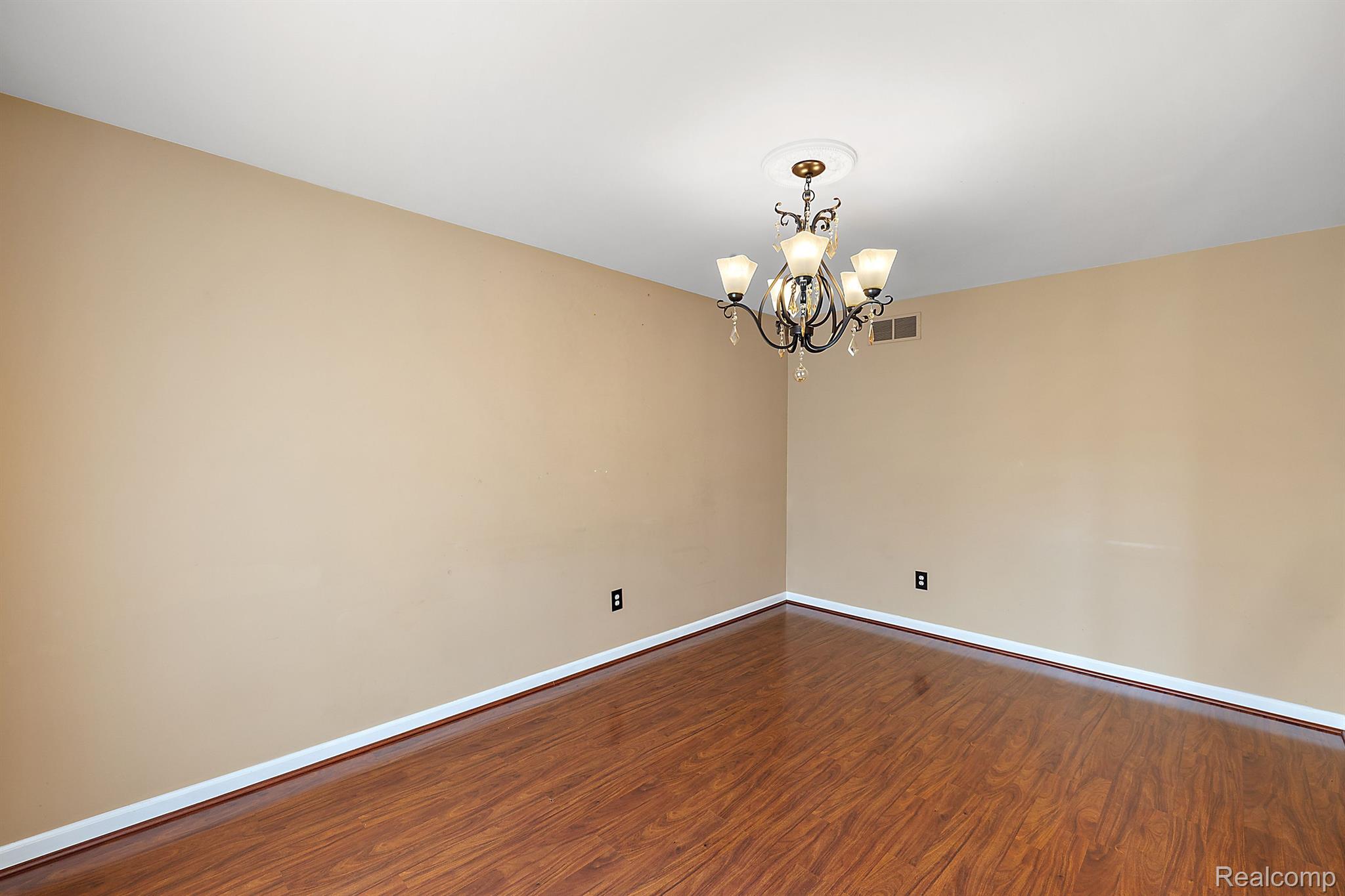 51407 MIDLAND Circle