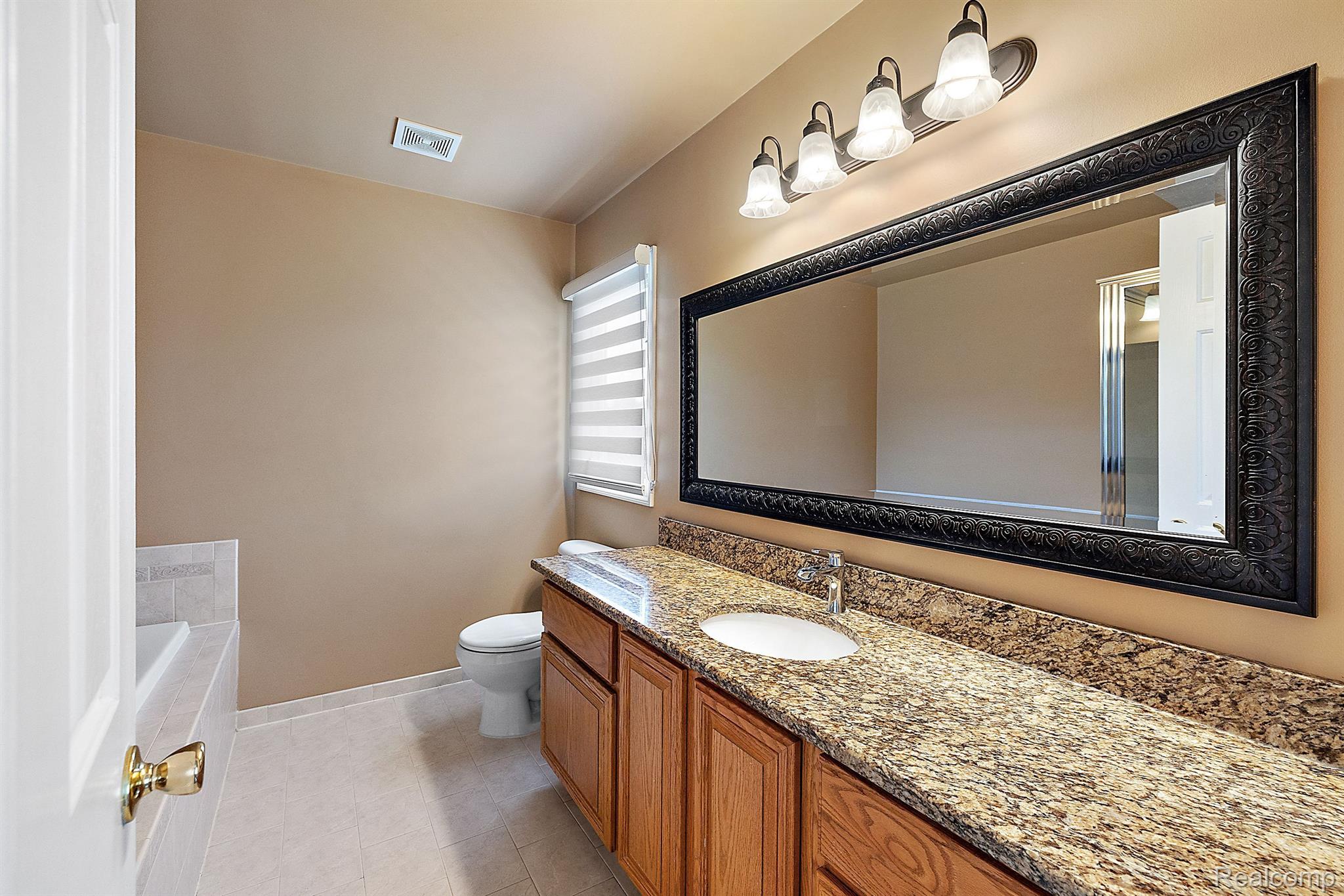 51407 MIDLAND Circle