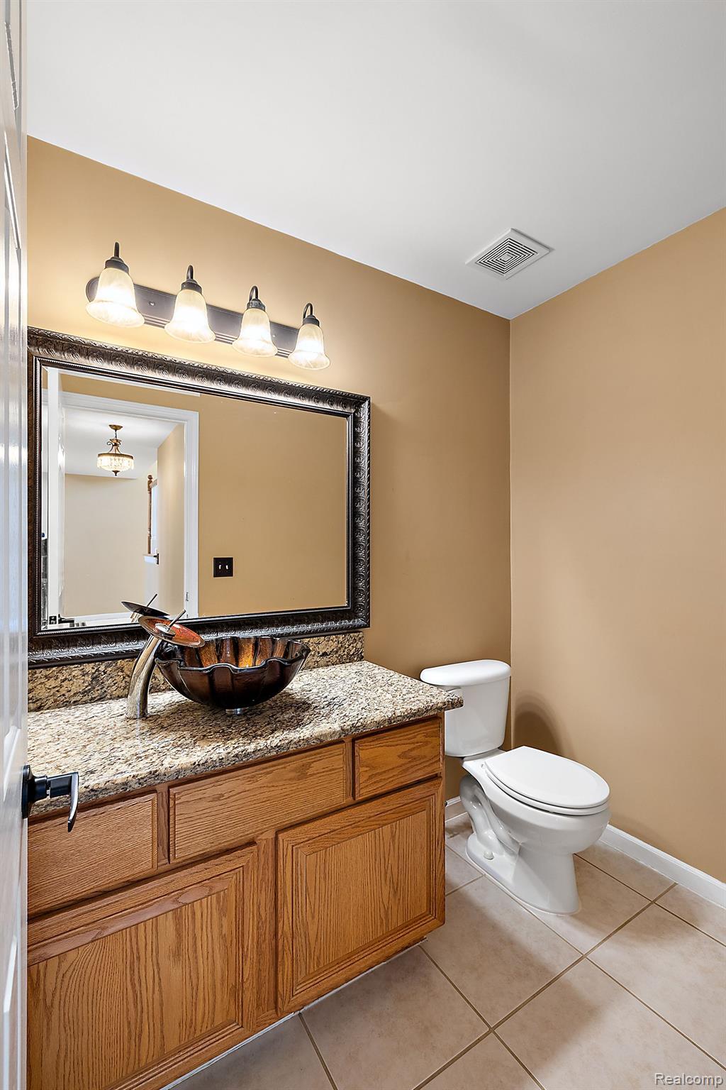 51407 MIDLAND Circle