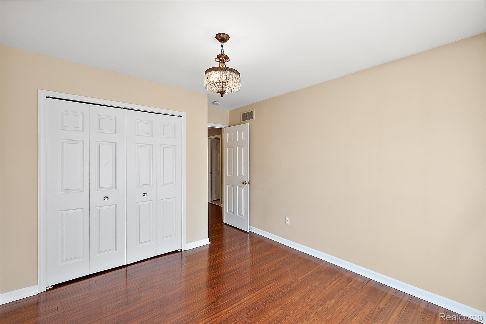 51407 MIDLAND Circle