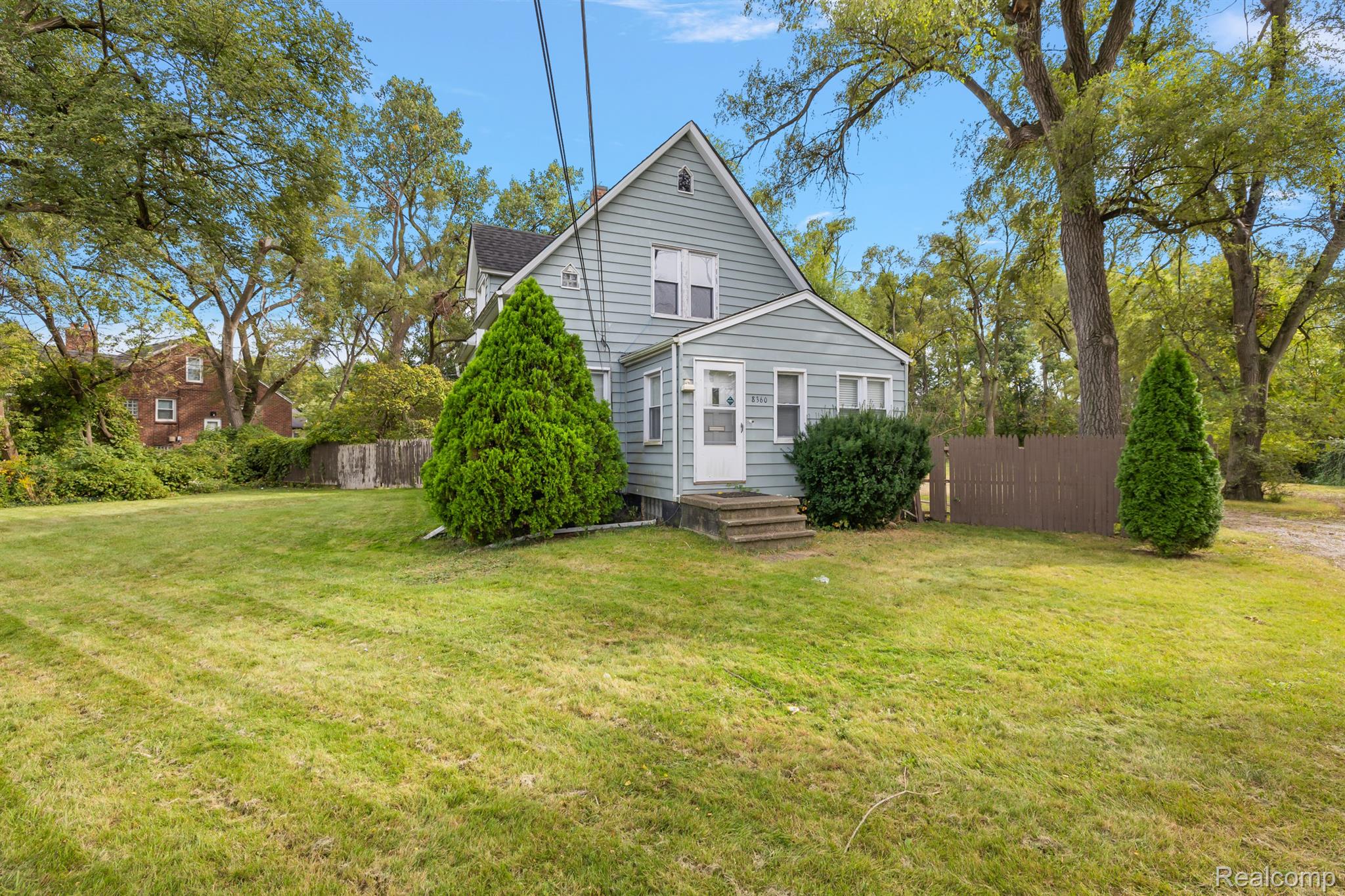 8360 E 13 MILE Road