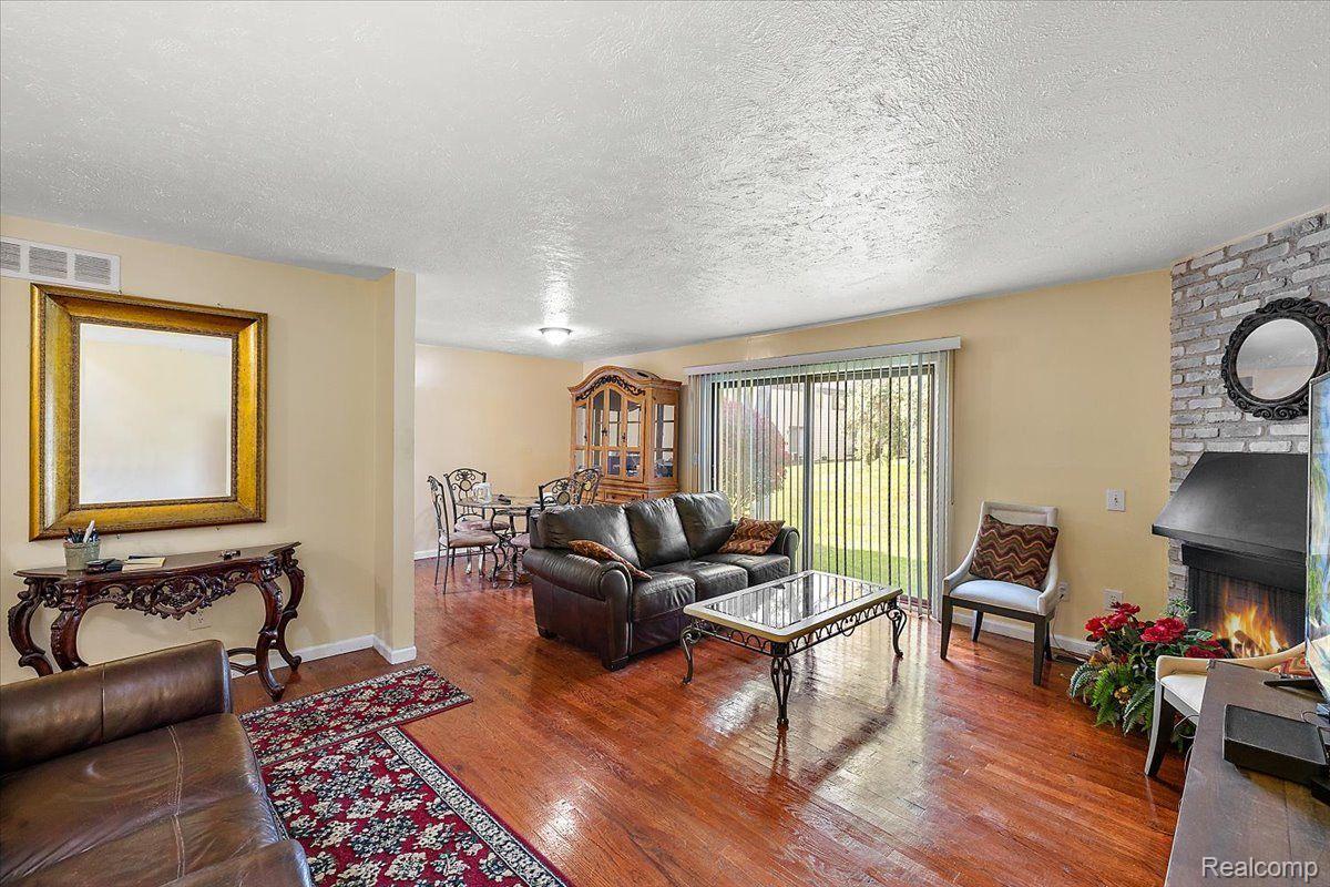 29121 VILLAGE Road 7