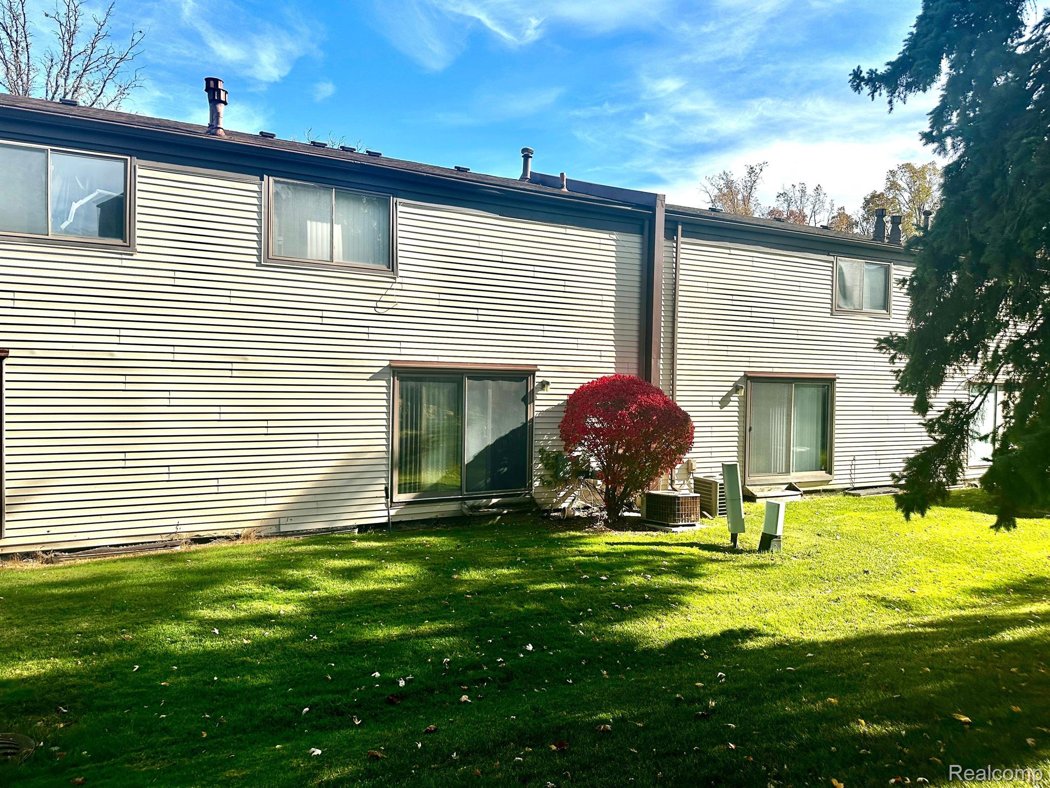 29121 VILLAGE Road 7