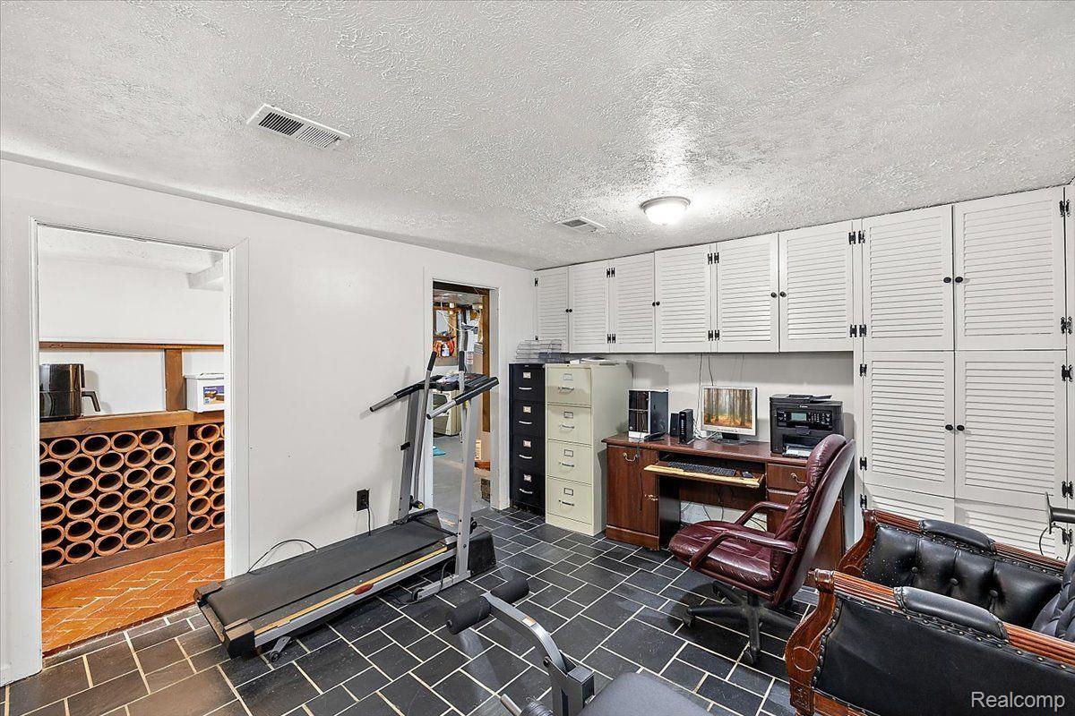 29121 VILLAGE Road 7