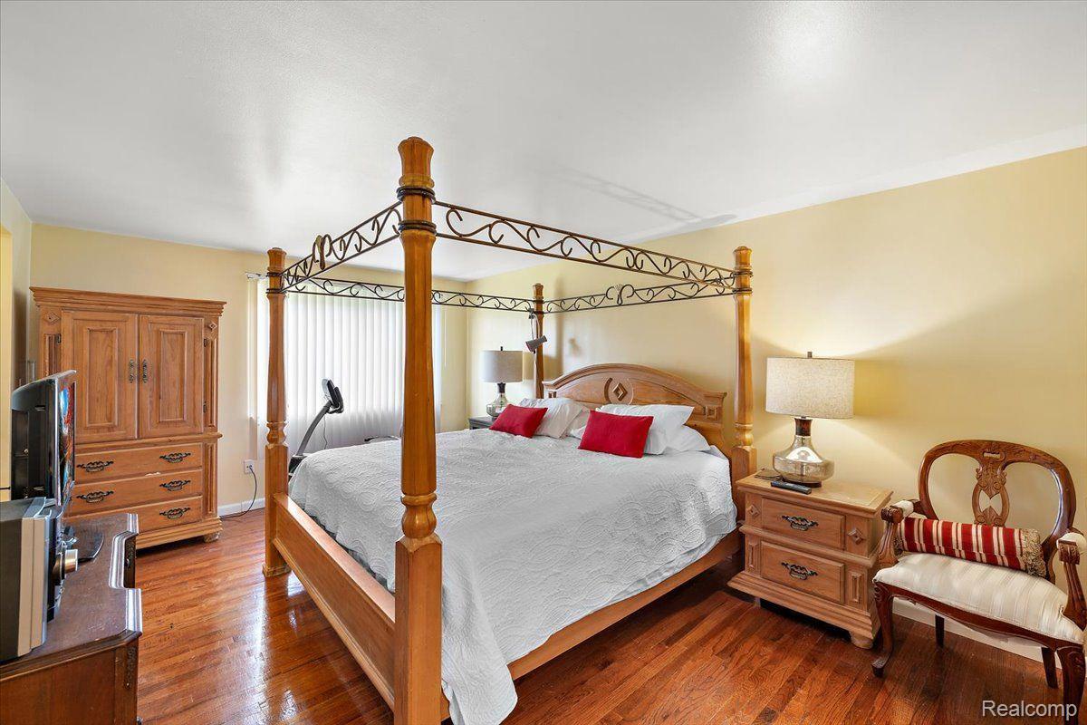 29121 VILLAGE Road 7