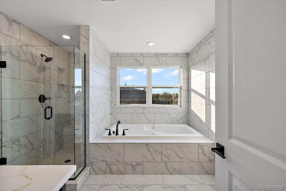 4044 Blossom Drive