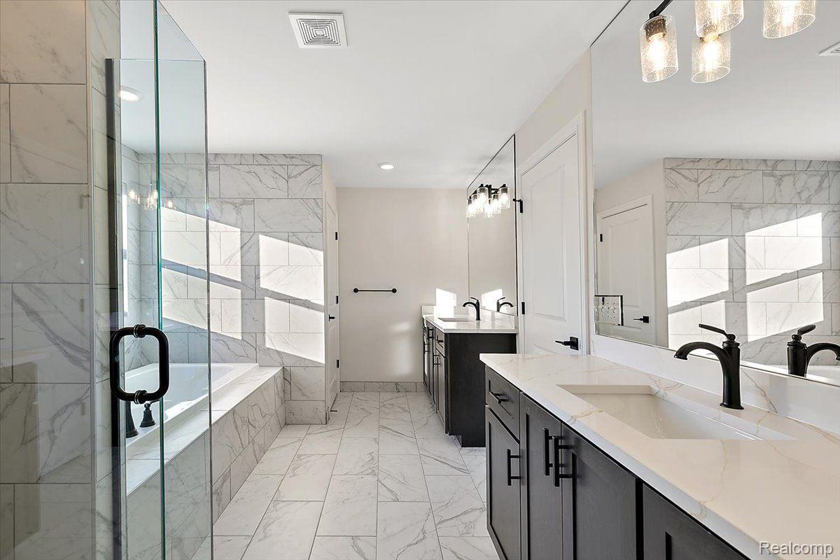 4044 Blossom Drive