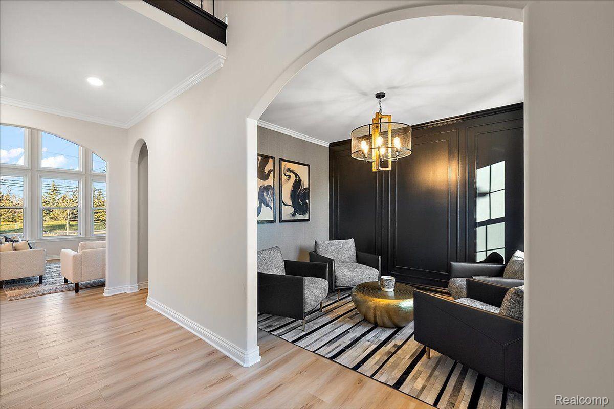 4044 Blossom Drive