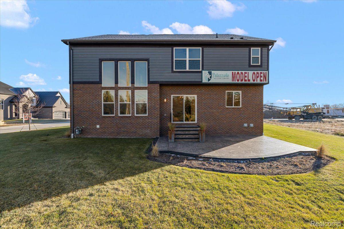 4044 Blossom Drive