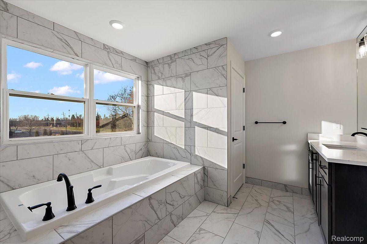 4044 Blossom Drive
