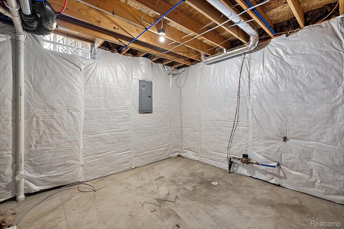 51568 VALLEY VIEW Court