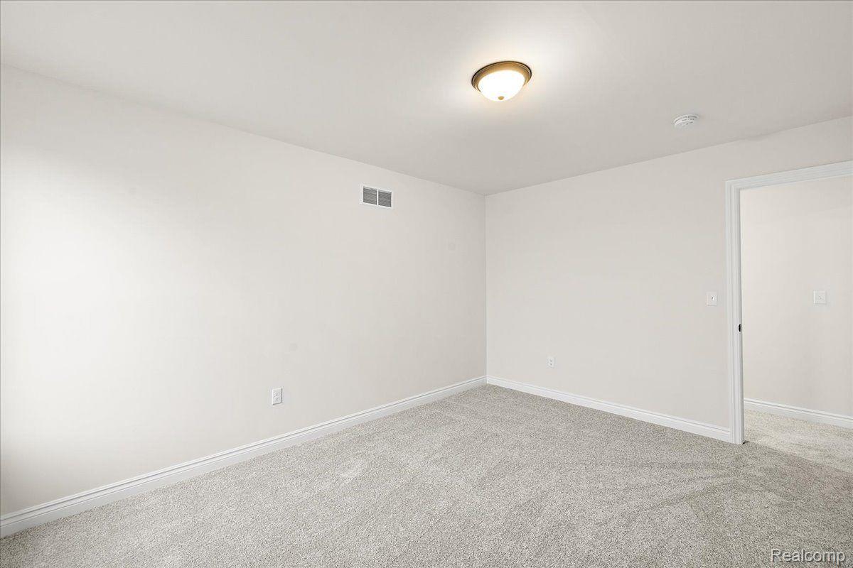 51568 VALLEY VIEW Court